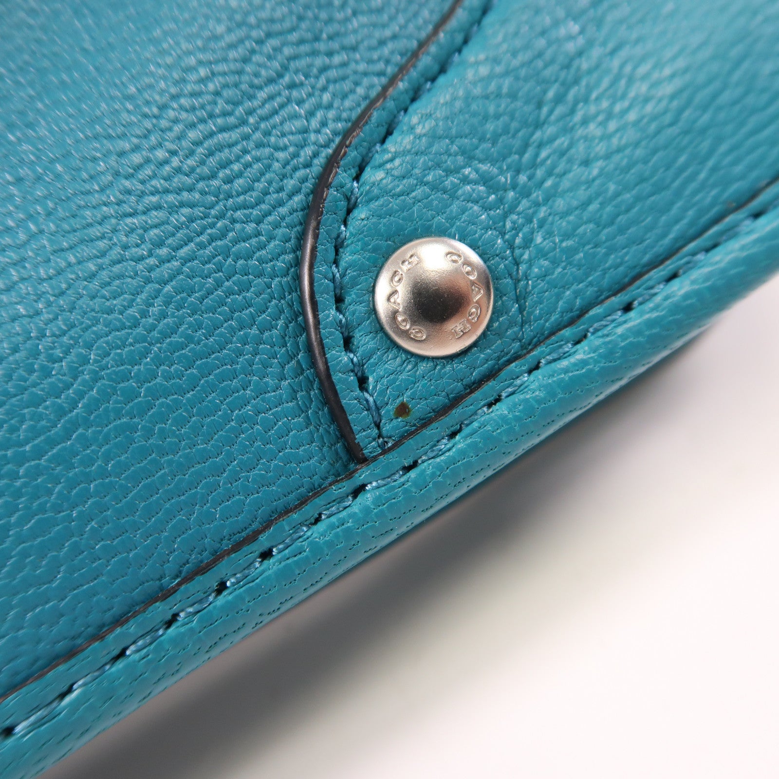 COACH 牛皮皮革Shoulder Bag銀扣肩背袋