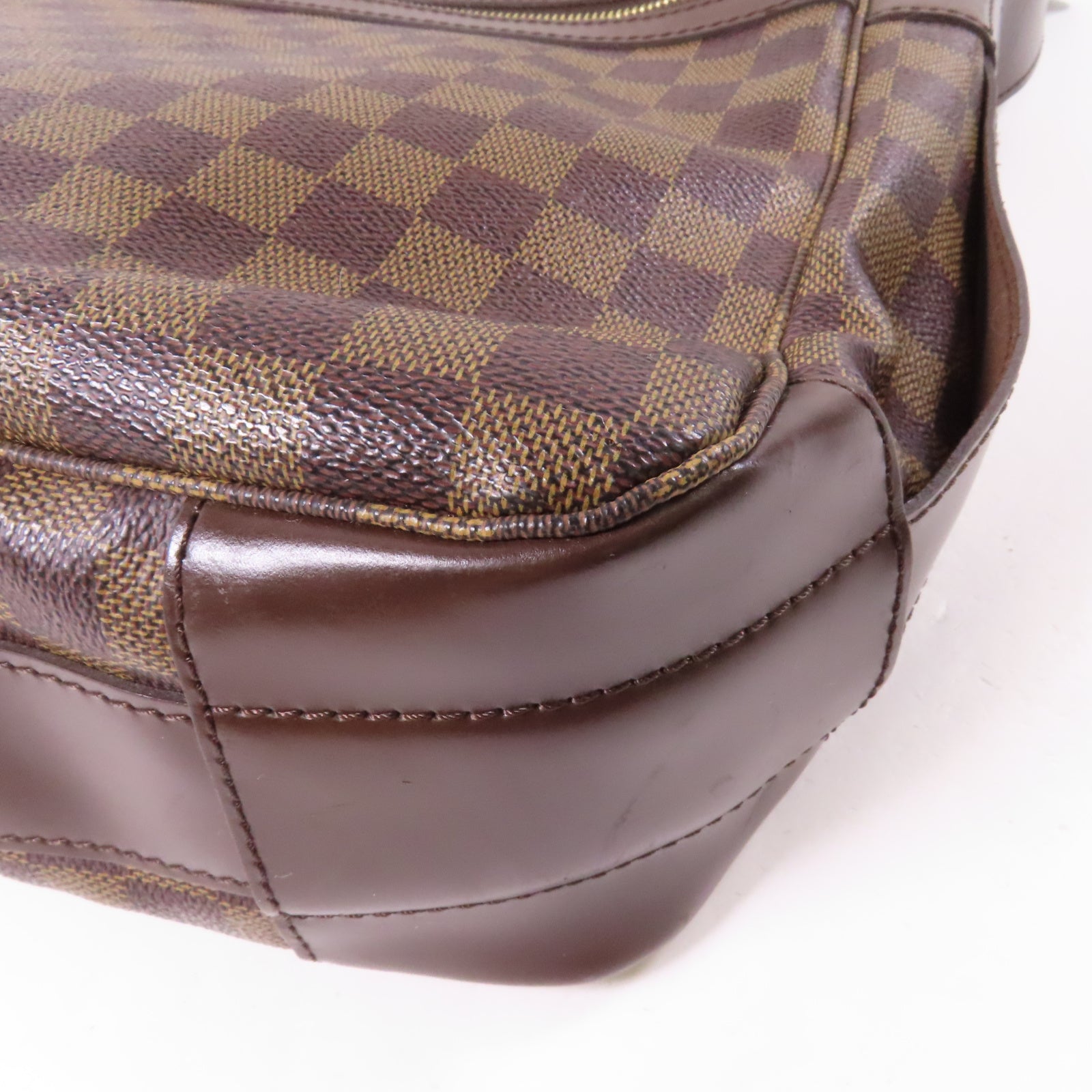 LOUIS VUITTON Damier Bastille Shoulder Bag金扣肩背袋啡色