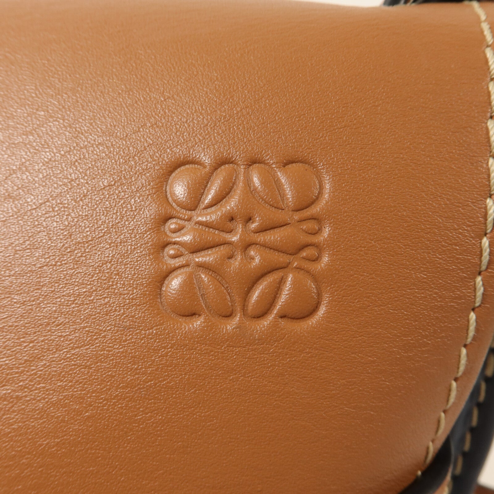 LOEWE 牛皮皮革Gate Small肩背袋