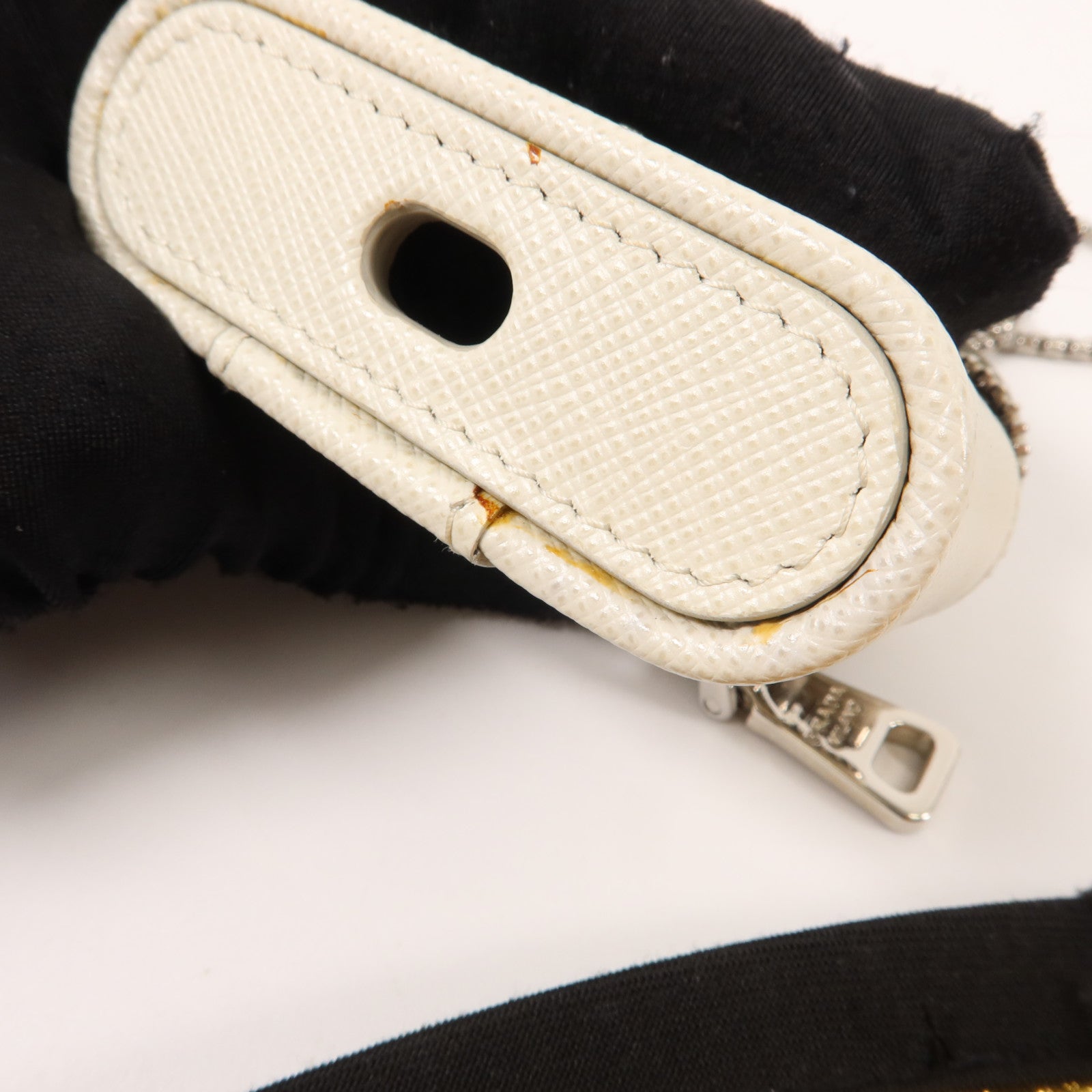 PRADA Saffiano皮革Airpods CaseAirPods保護殼