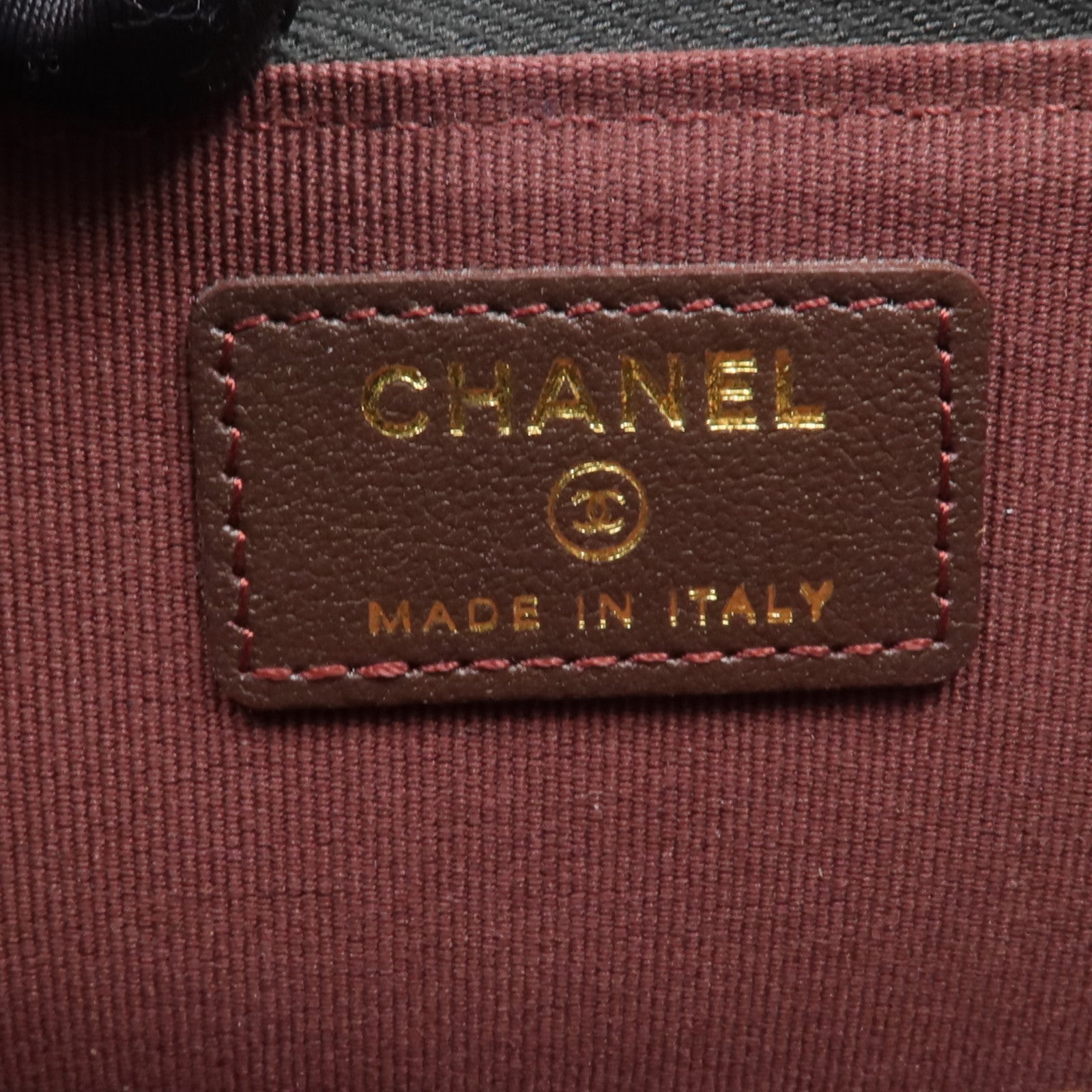 CHANEL 羊皮皮革Wallet金扣錢包