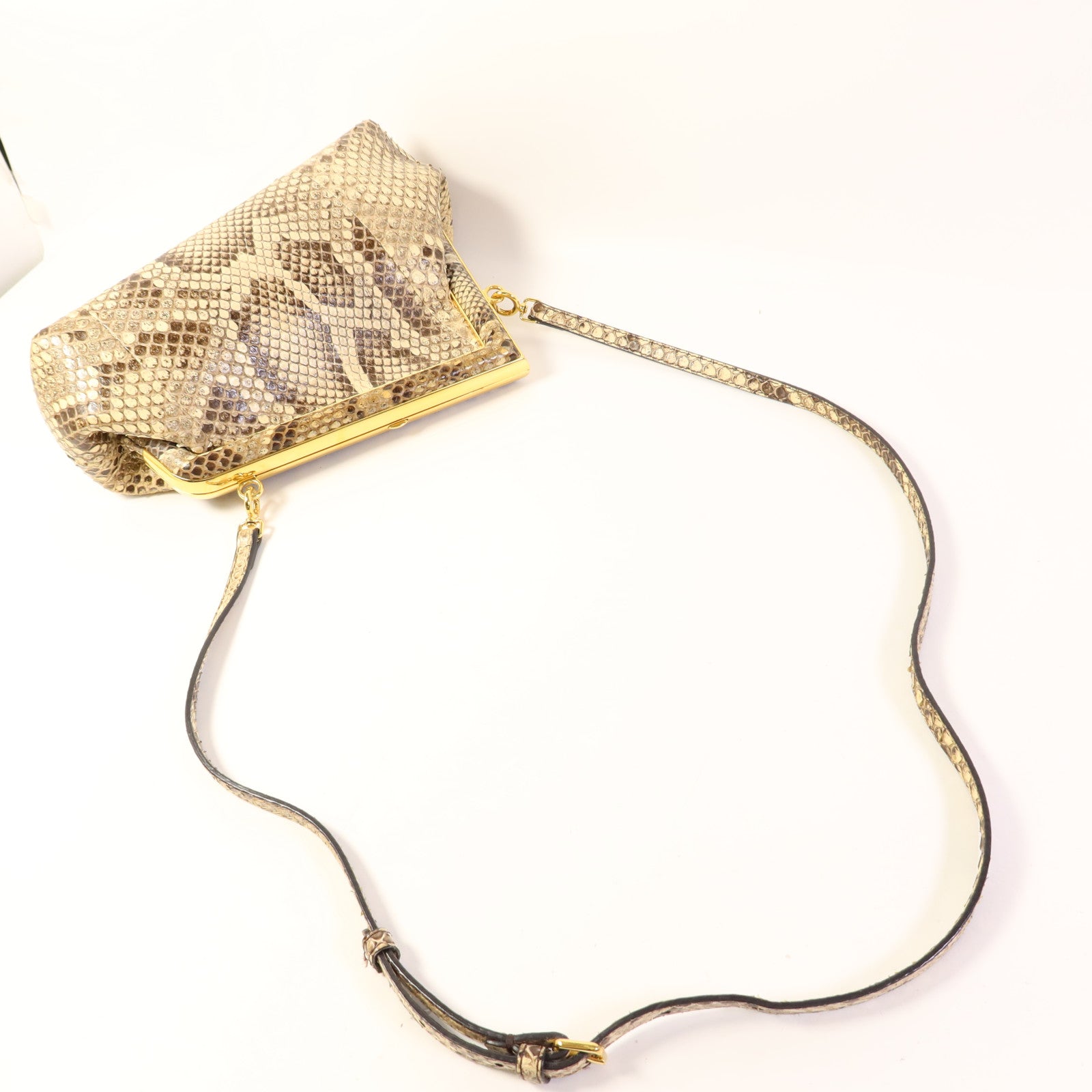 FENDI 蛇皮皮革First Bag金扣肩背袋