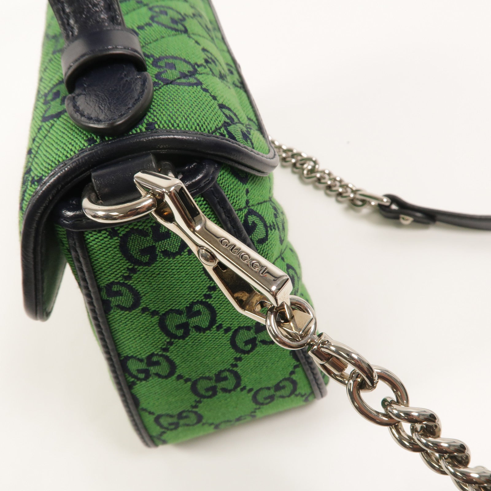 GUCCI 帆布GG Marmont Mini鏈帶手挽肩背兩用袋