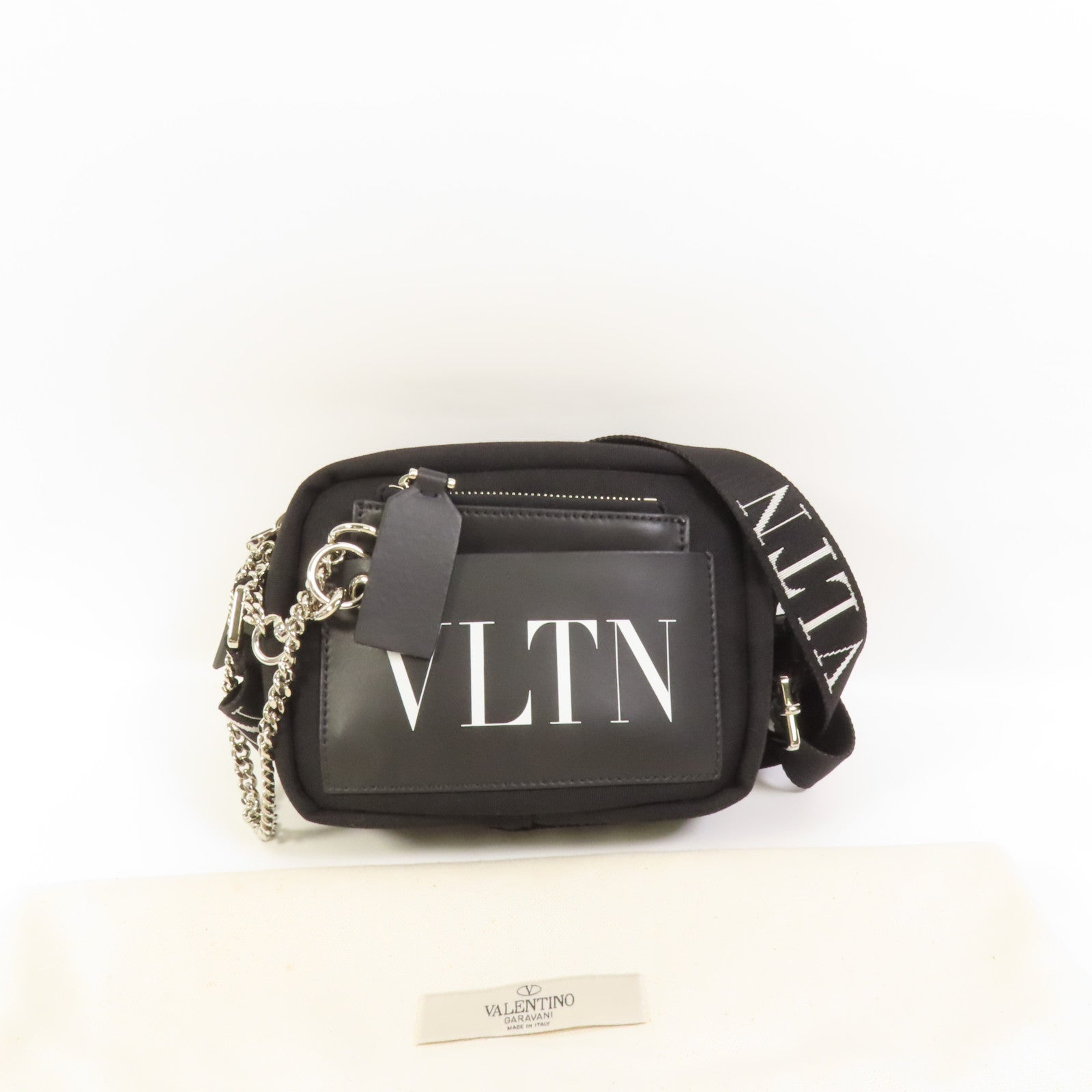 Valentino 帆布VLTN Garavami Shoulder Bag銀扣肩背袋
