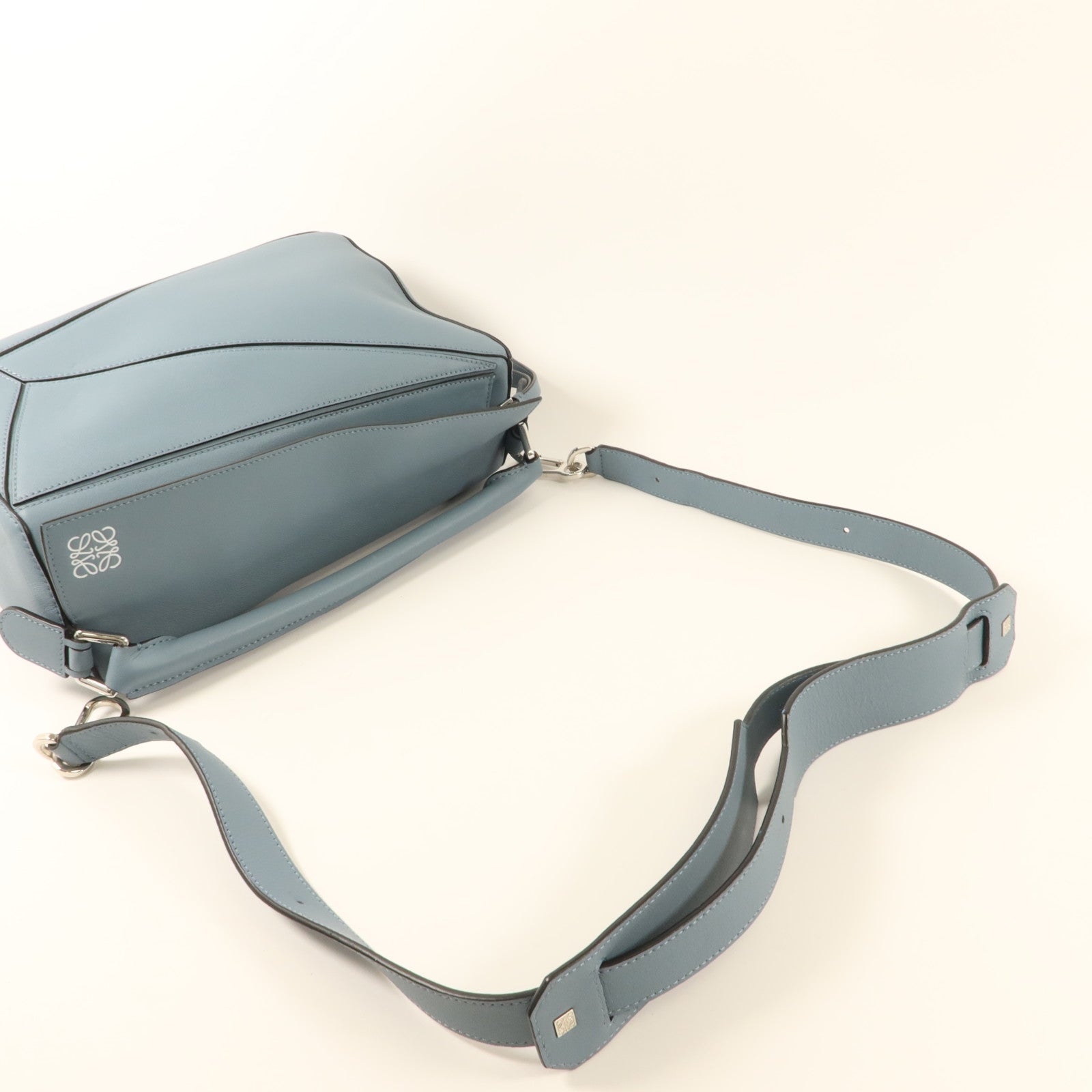 LOEWE 牛皮皮革Puzzle手挽肩背兩用袋
