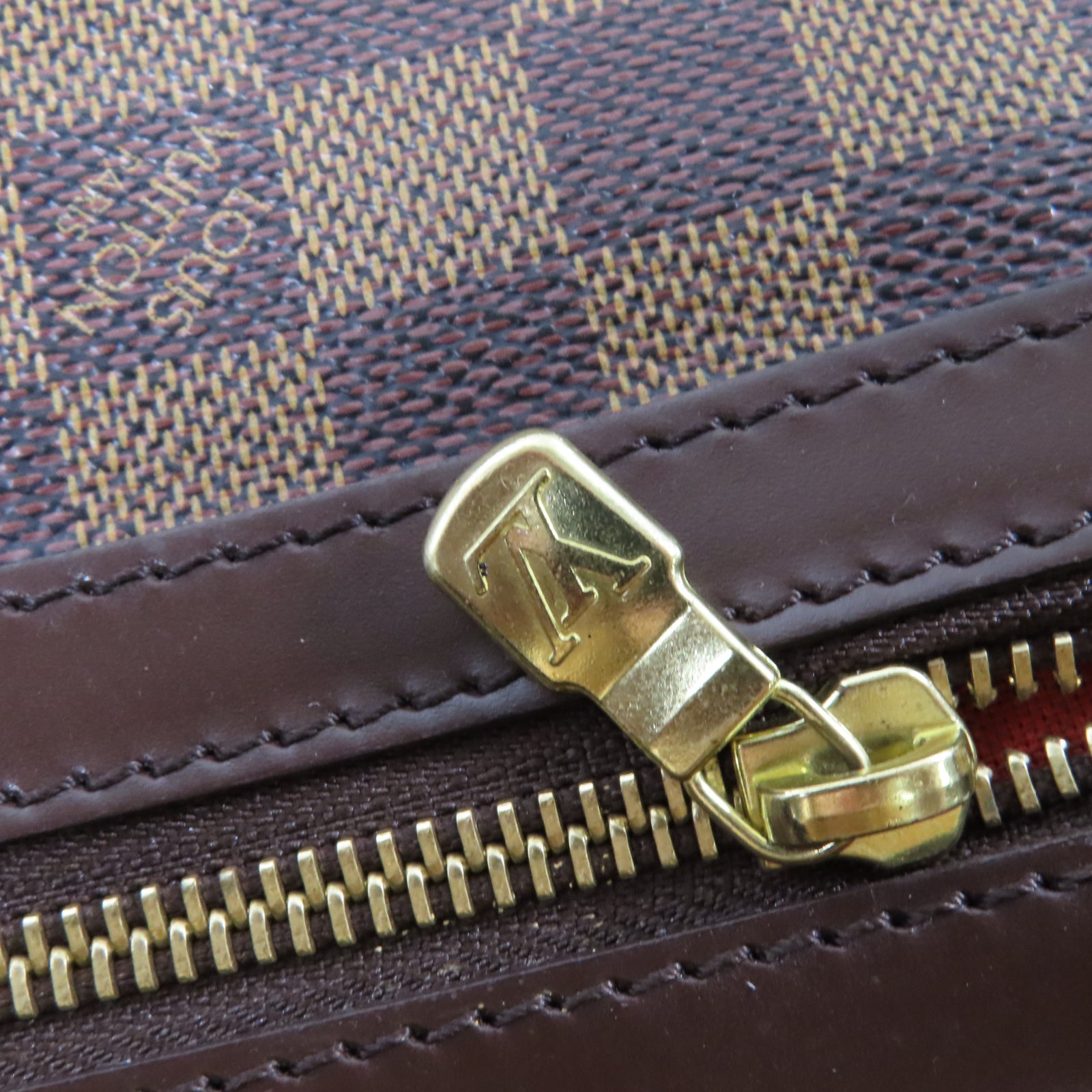LOUIS VUITTON Damier Bastille Shoulder Bag金扣肩背袋啡色
