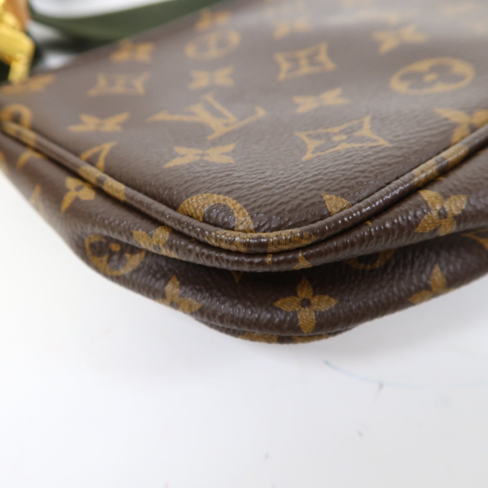 LOUIS VUITTON Monogram Multi Pochette金扣肩背袋啡色