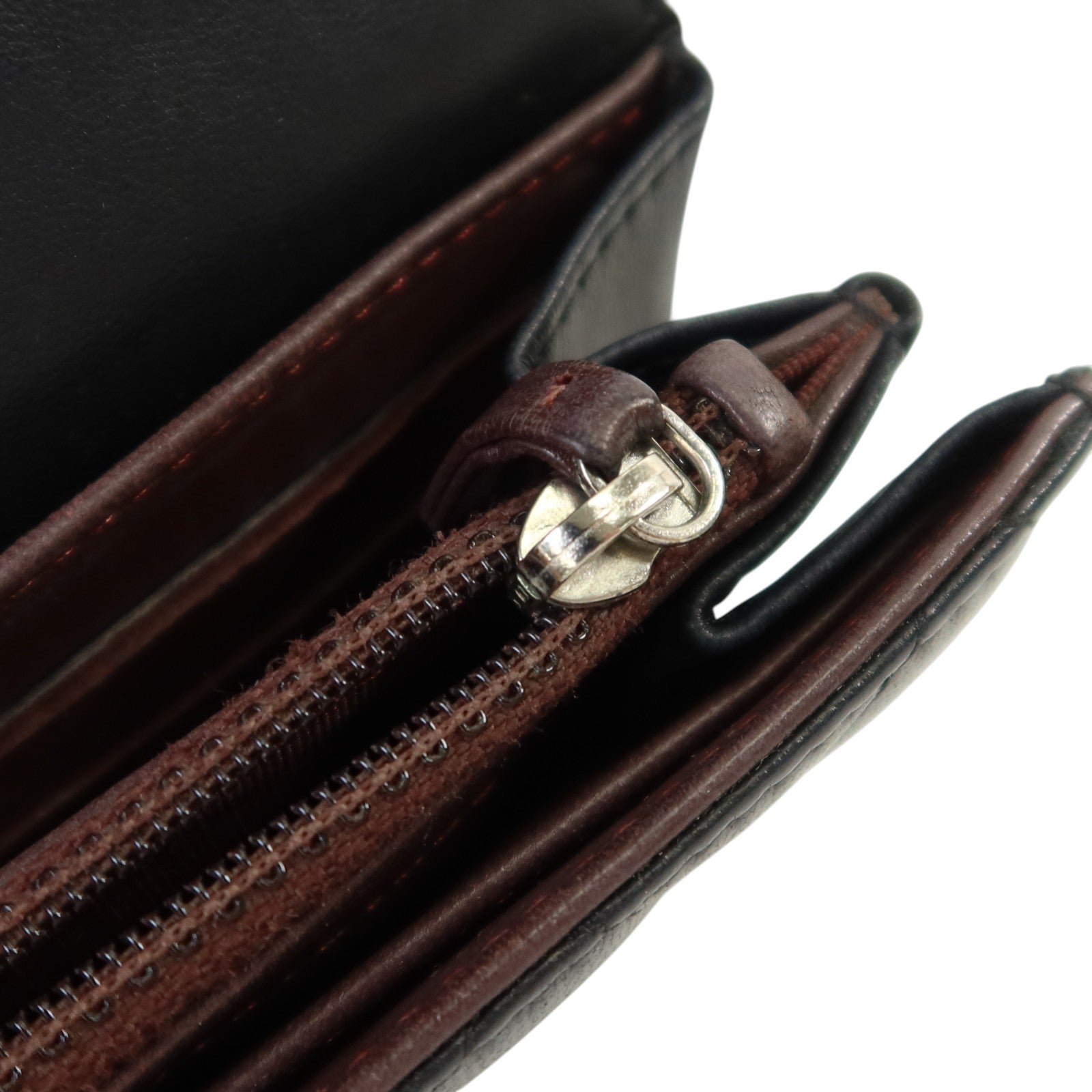 CHANEL 羊皮皮革Fold Wallet銀扣長錢包
