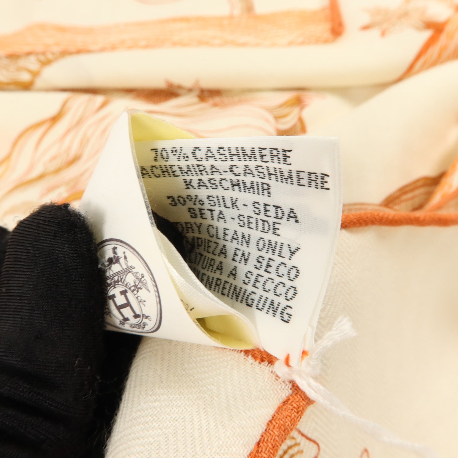 HERMES 羊絨/絲質Scarf 140X140絲巾