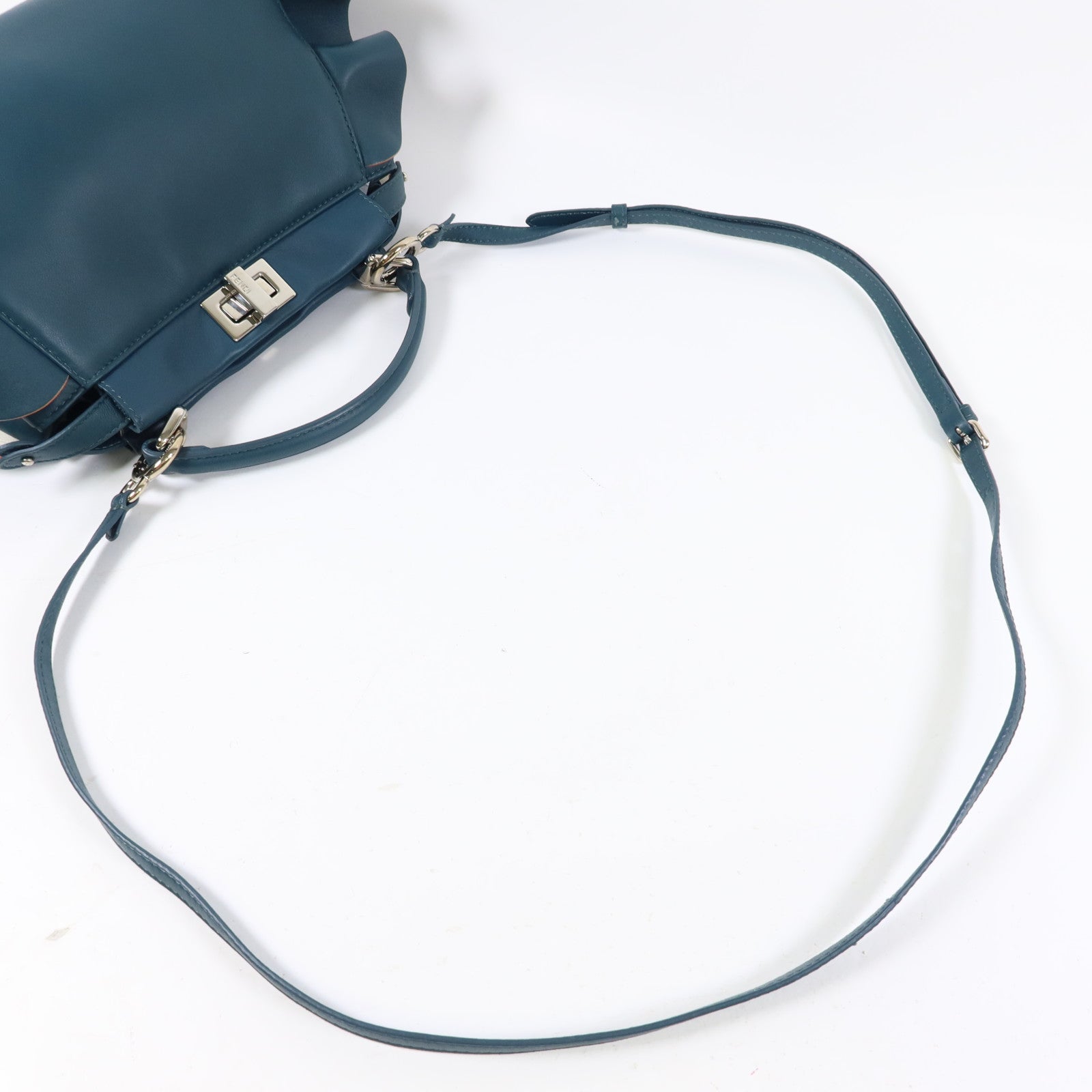 FENDI 羊皮皮革Peekaboo Wave銀扣手挽肩背兩用袋