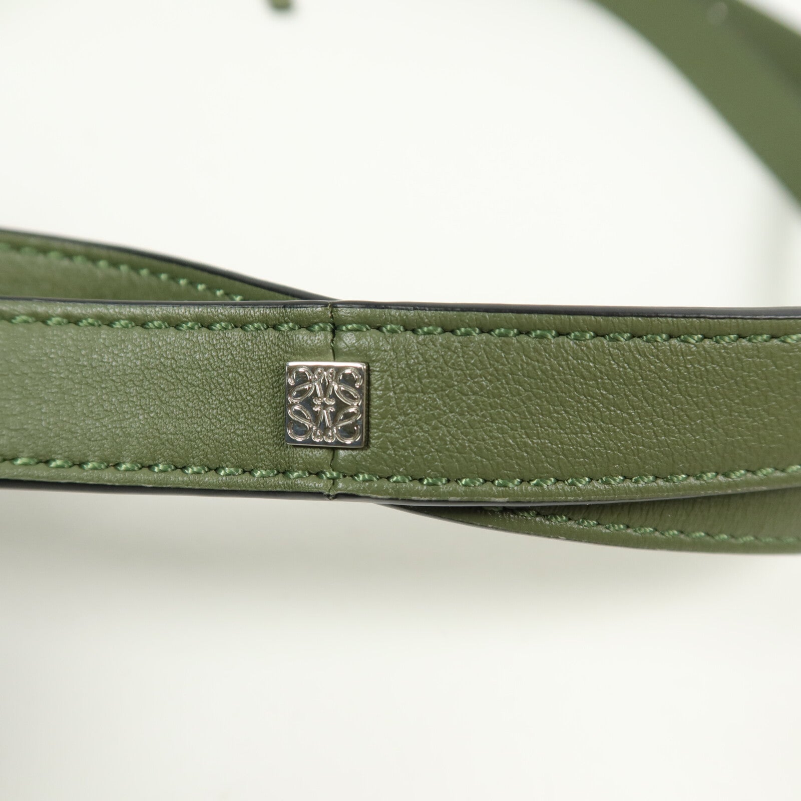 LOEWE 牛皮皮革Hammock Mini手挽肩背兩用袋