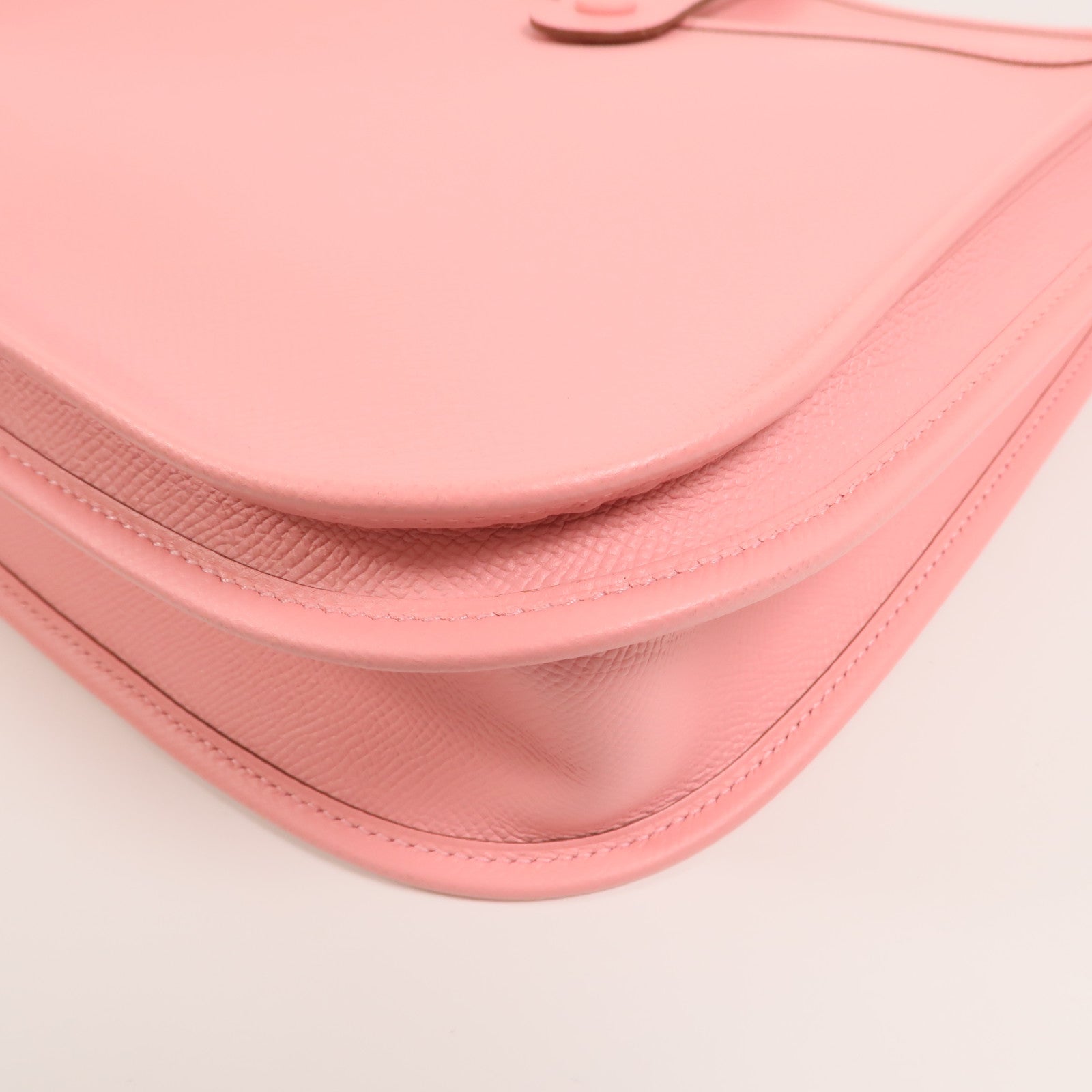 HERMES Epsom皮革Evelyne PM肩背袋Rose Confetti