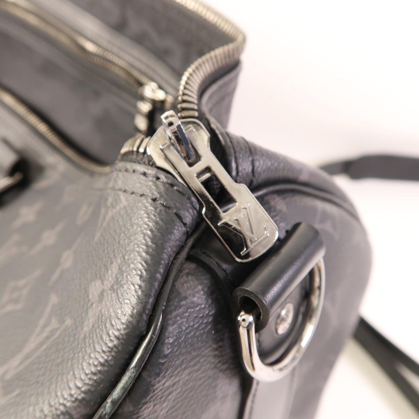 LOUIS VUITTON Monogram Eclipse Keepall 45 Bandouliere銀扣手挽肩背兩用袋