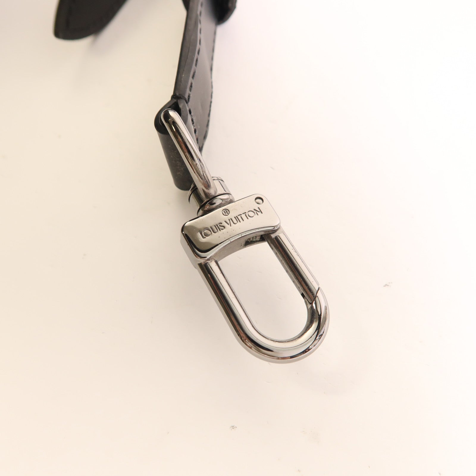 LOUIS VUITTON Monogram Eclipse Keepall 45 Bandouliere銀扣手挽肩背兩用袋
