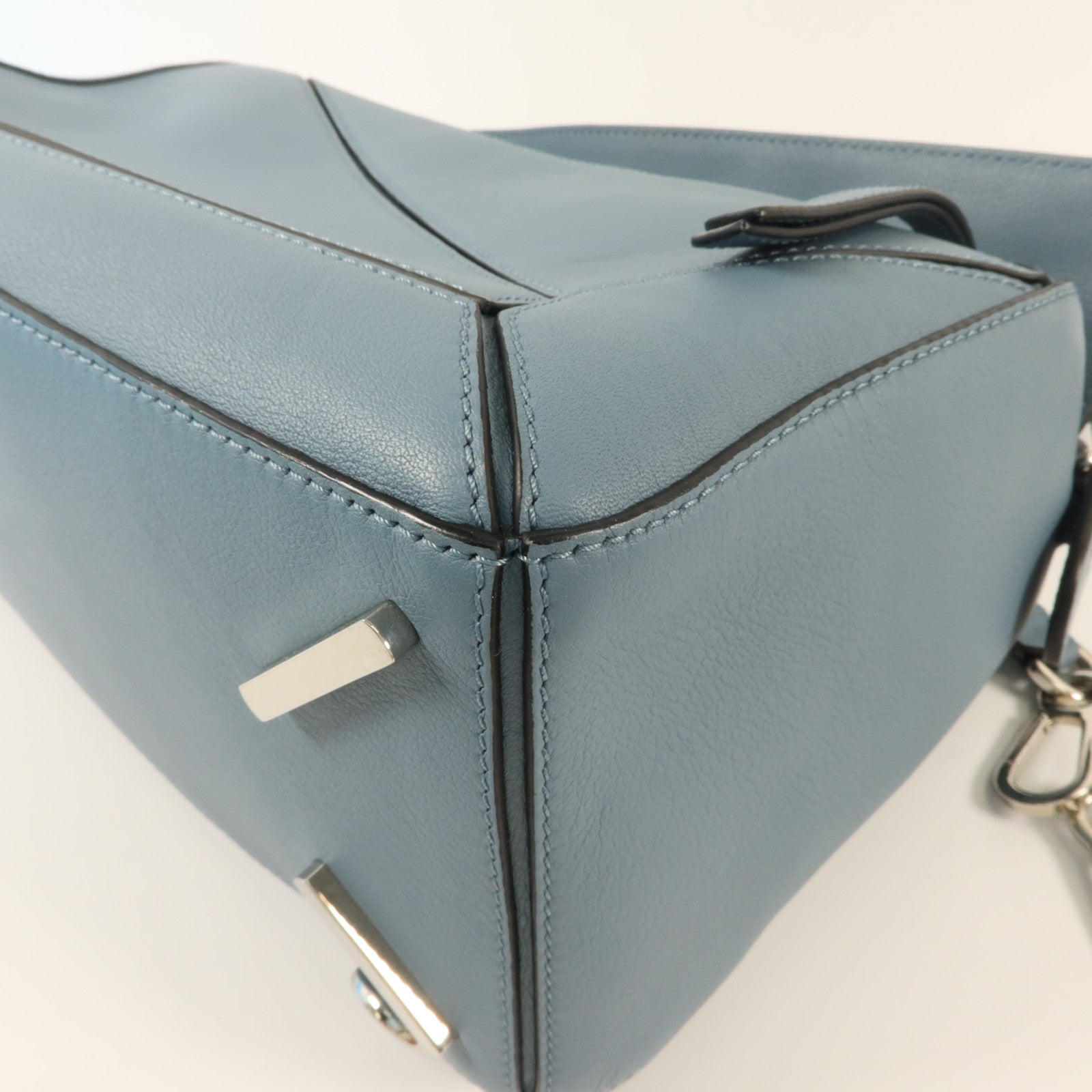 LOEWE 牛皮皮革Puzzle手挽肩背兩用袋