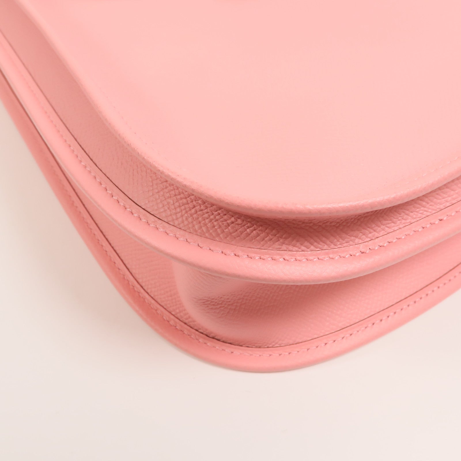 HERMES Epsom皮革Evelyne PM肩背袋Rose Confetti
