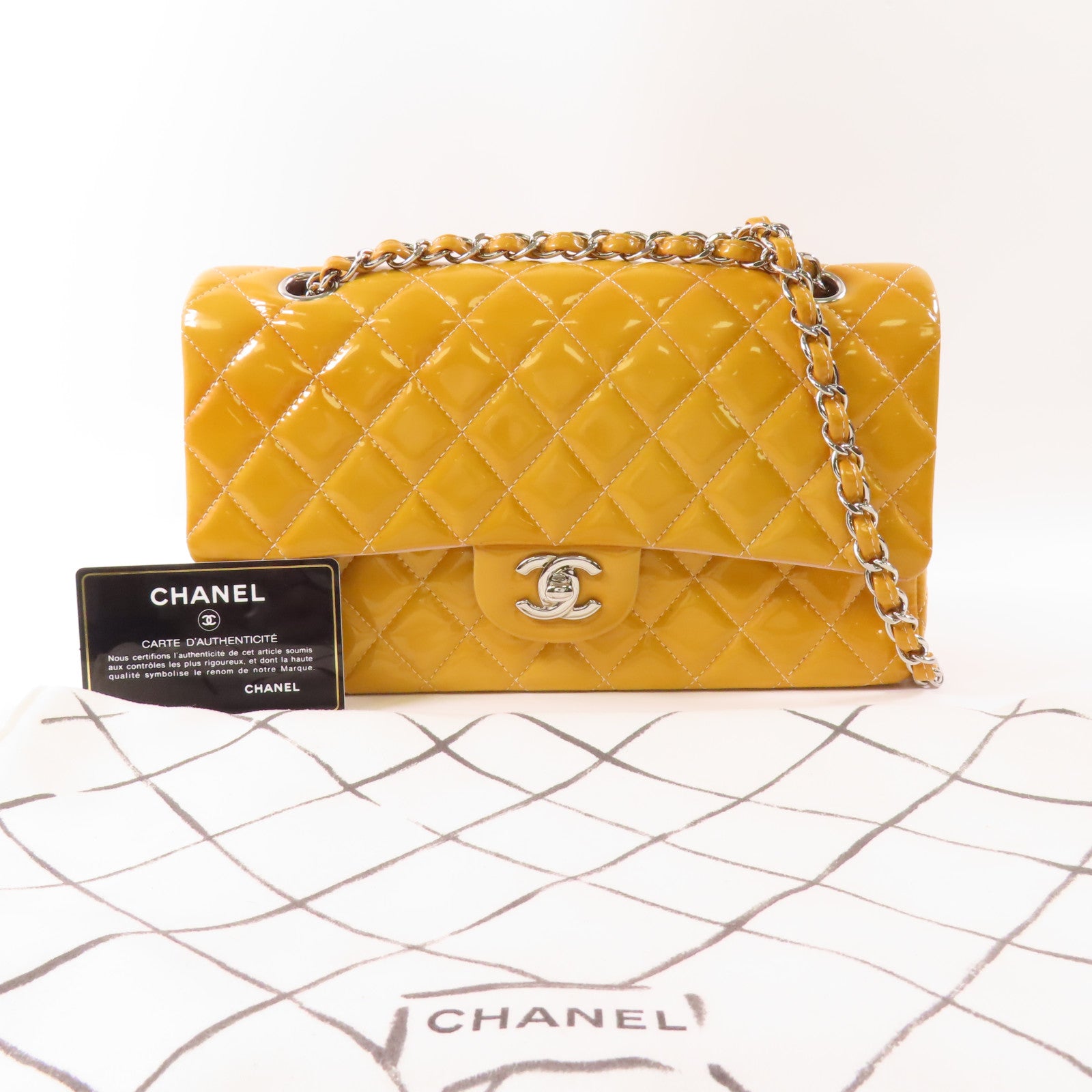 CHANEL 漆皮皮革Classic 25銀扣鏈帶肩背袋