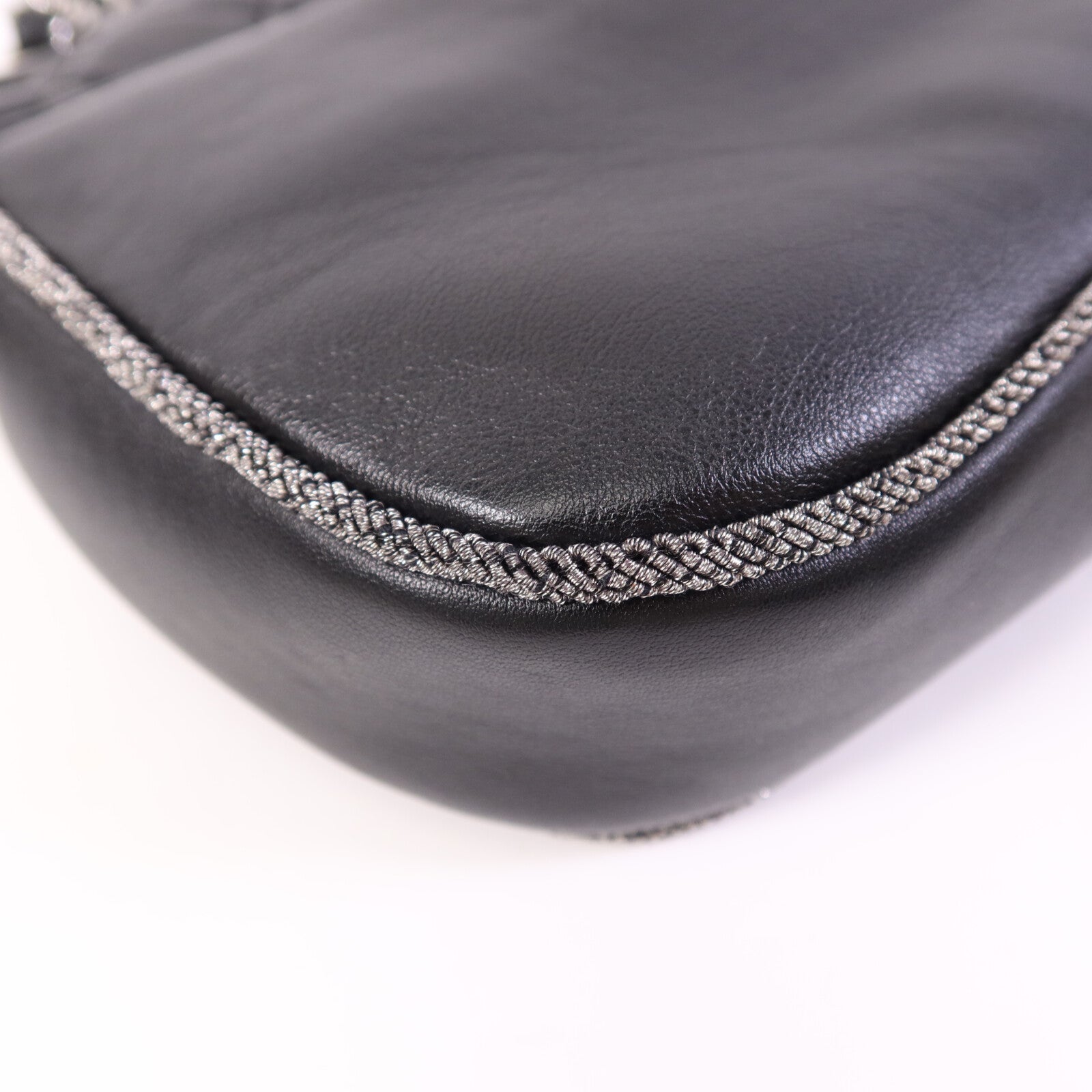 CHANEL 牛皮皮革Chain Shoulder Bag銀扣鏈帶肩背袋