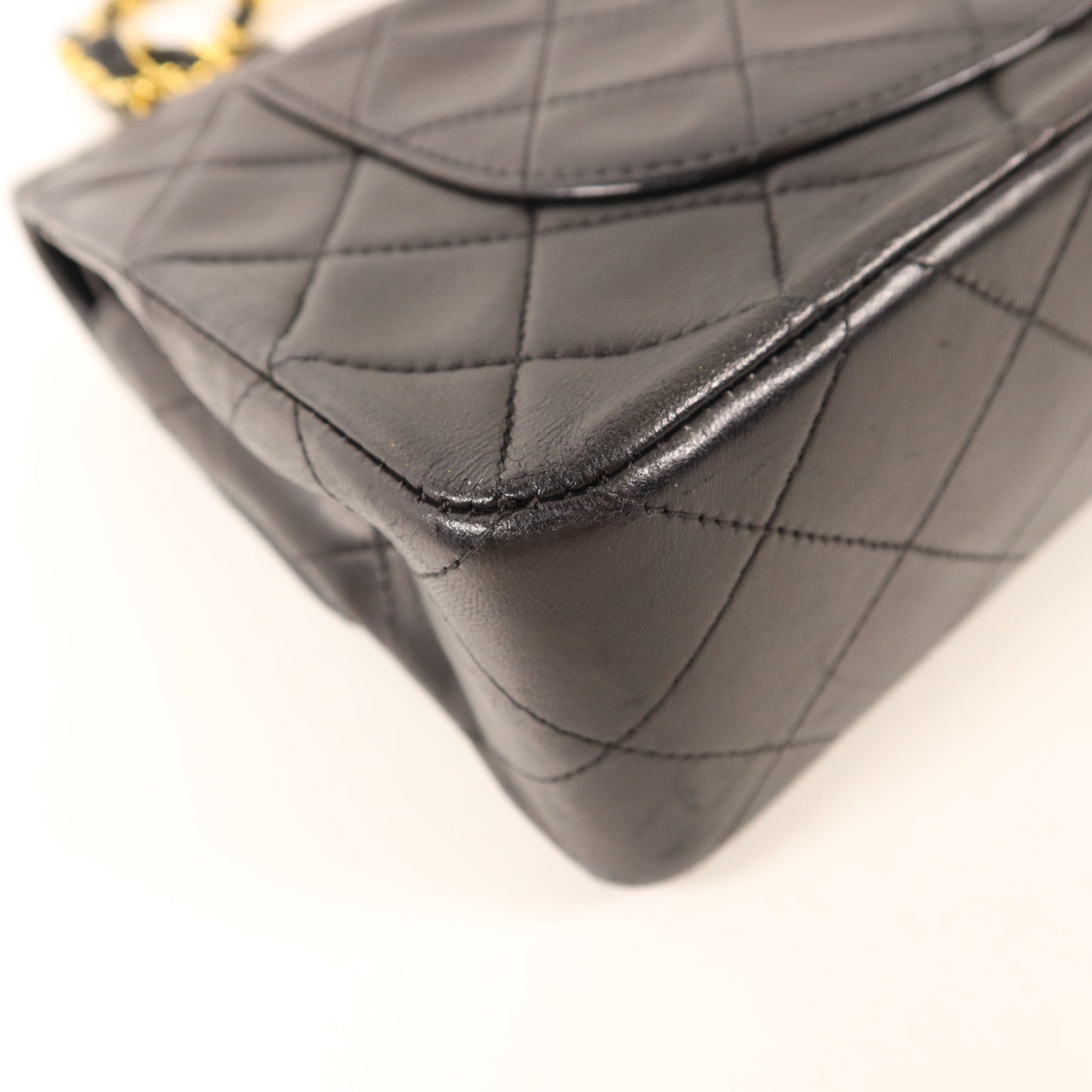 CHANEL 羊皮皮革Vintage Classic 23金扣鏈帶肩背袋