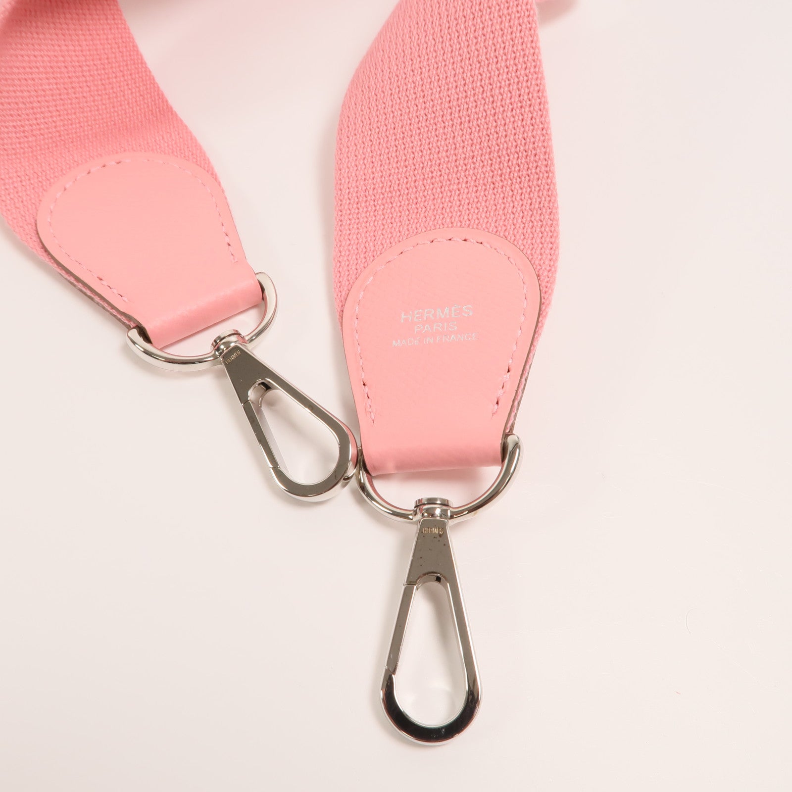 HERMES Epsom皮革Evelyne PM肩背袋Rose Confetti