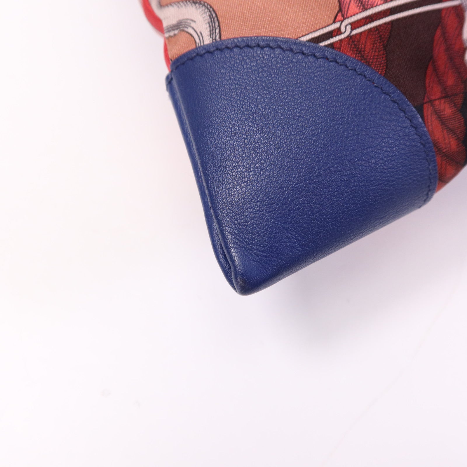 HERMES 絲質Silkycity 33銀扣肩背袋