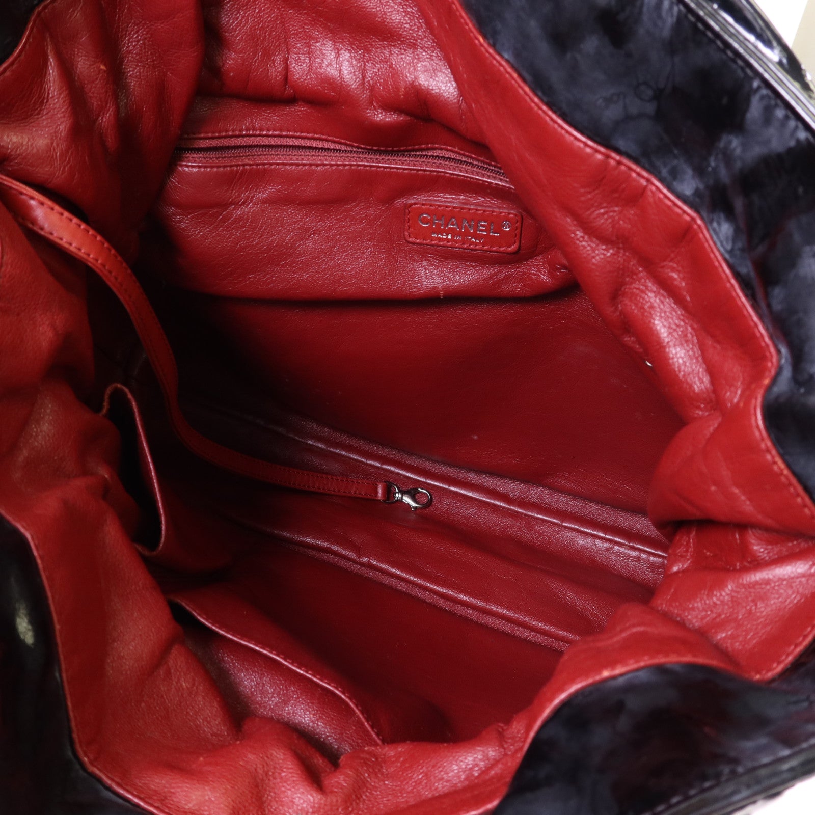 CHANEL 漆皮皮革Shoulder Bag銀扣鏈帶肩背帶