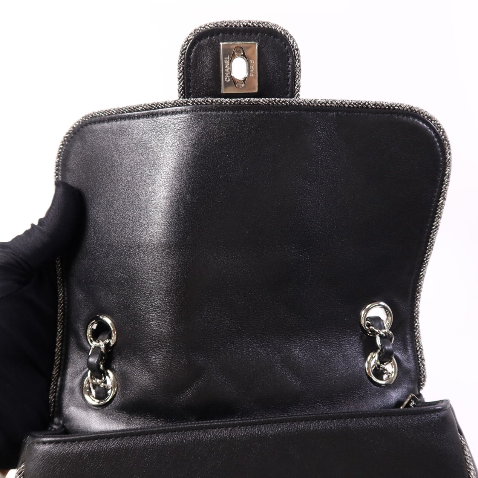 CHANEL 牛皮皮革Chain Shoulder Bag銀扣鏈帶肩背袋