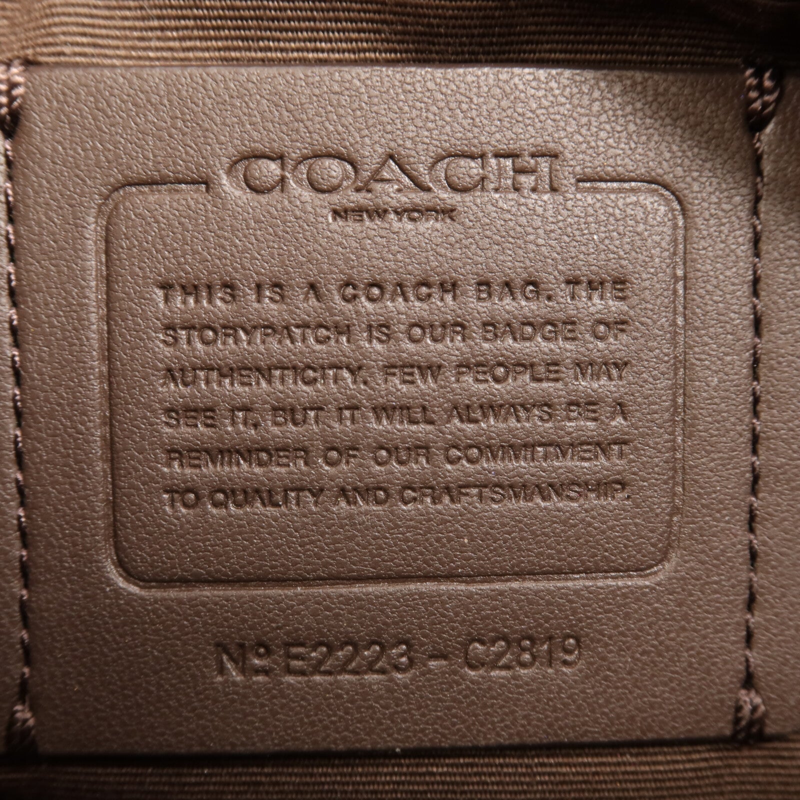COACH 塗層帆布Shoulder Bag金扣肩背袋