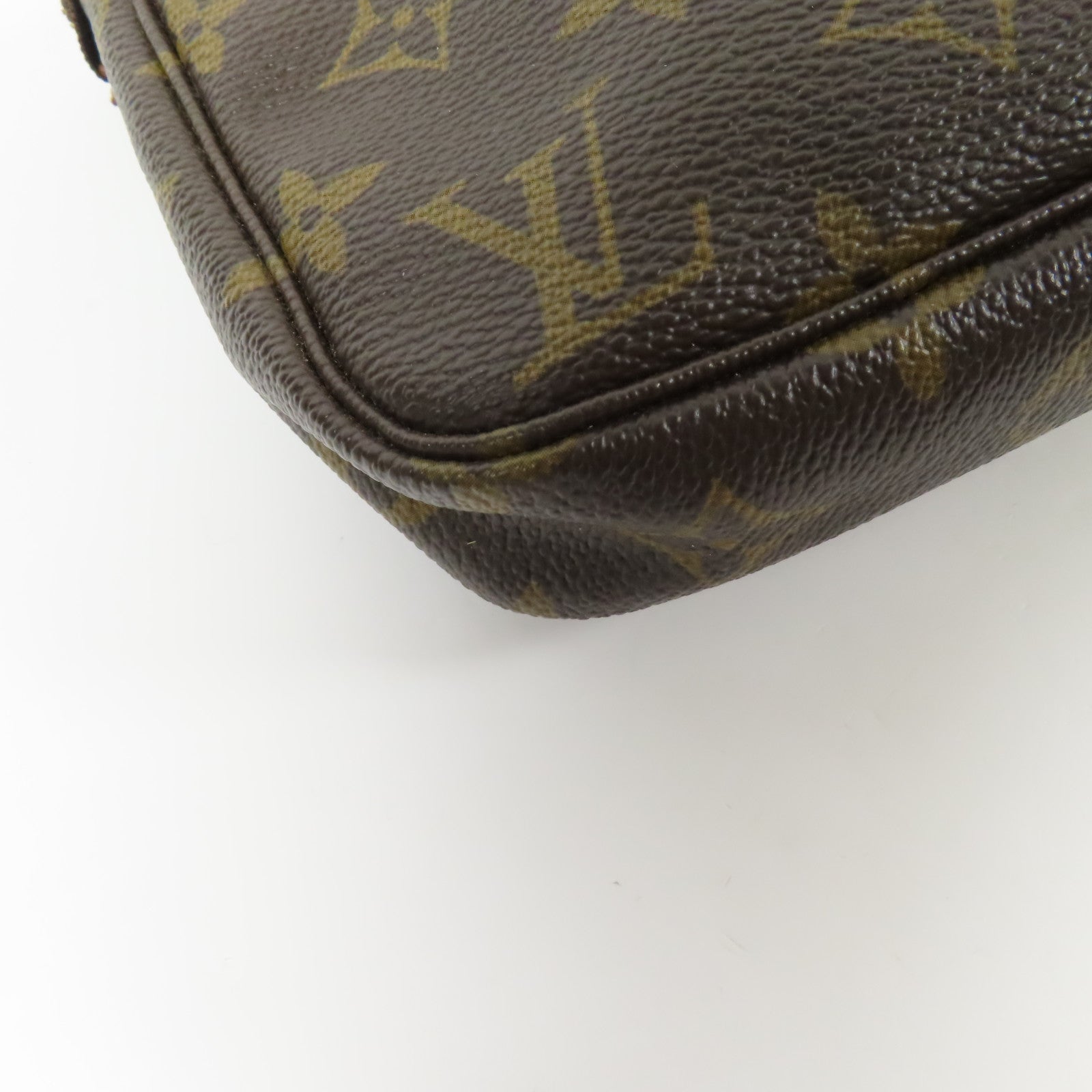 LOUIS VUITTON Monogram Pochette Accessoires金扣手挽袋棕色