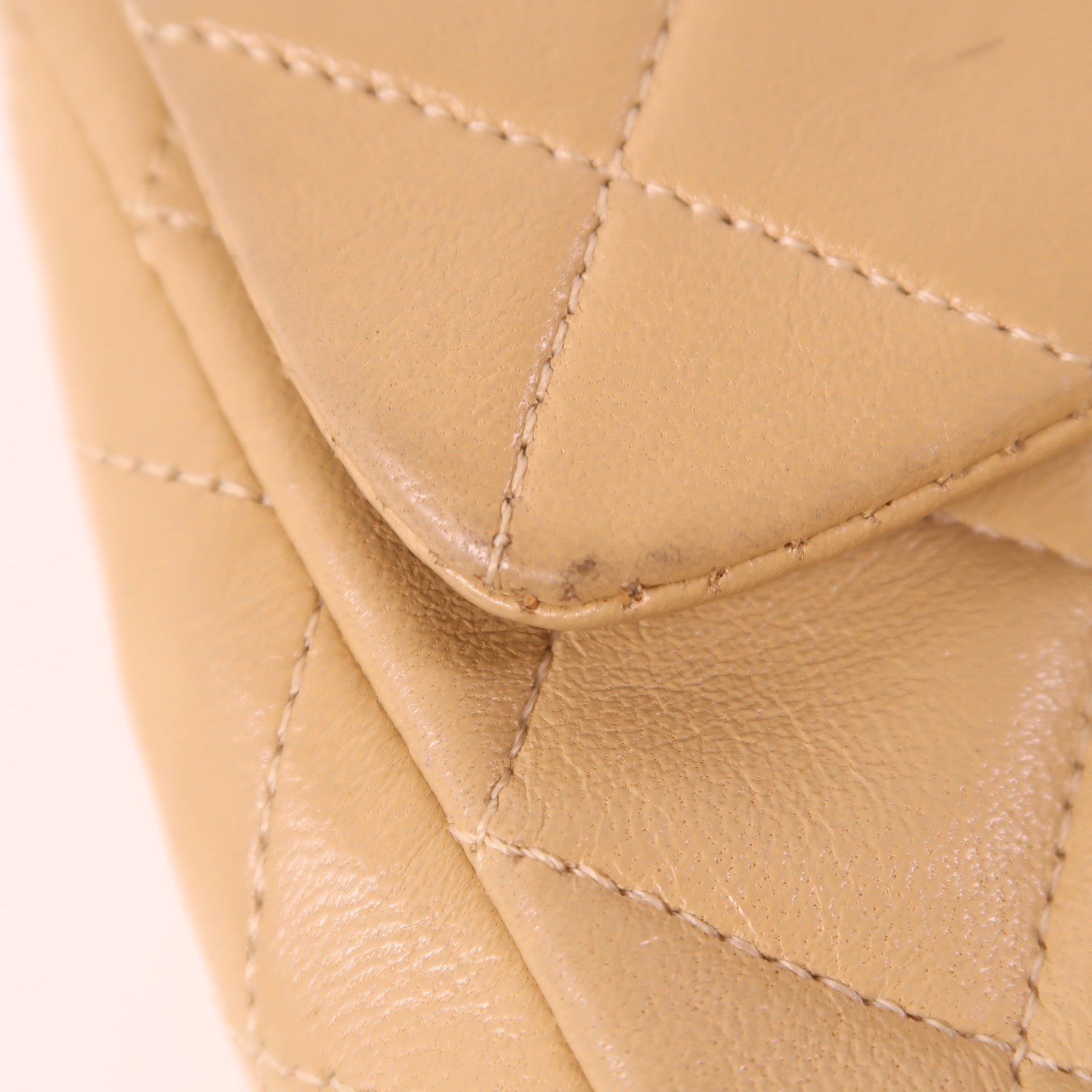 CHANEL 牛皮皮革Chain Shoulder金扣鏈帶肩背袋