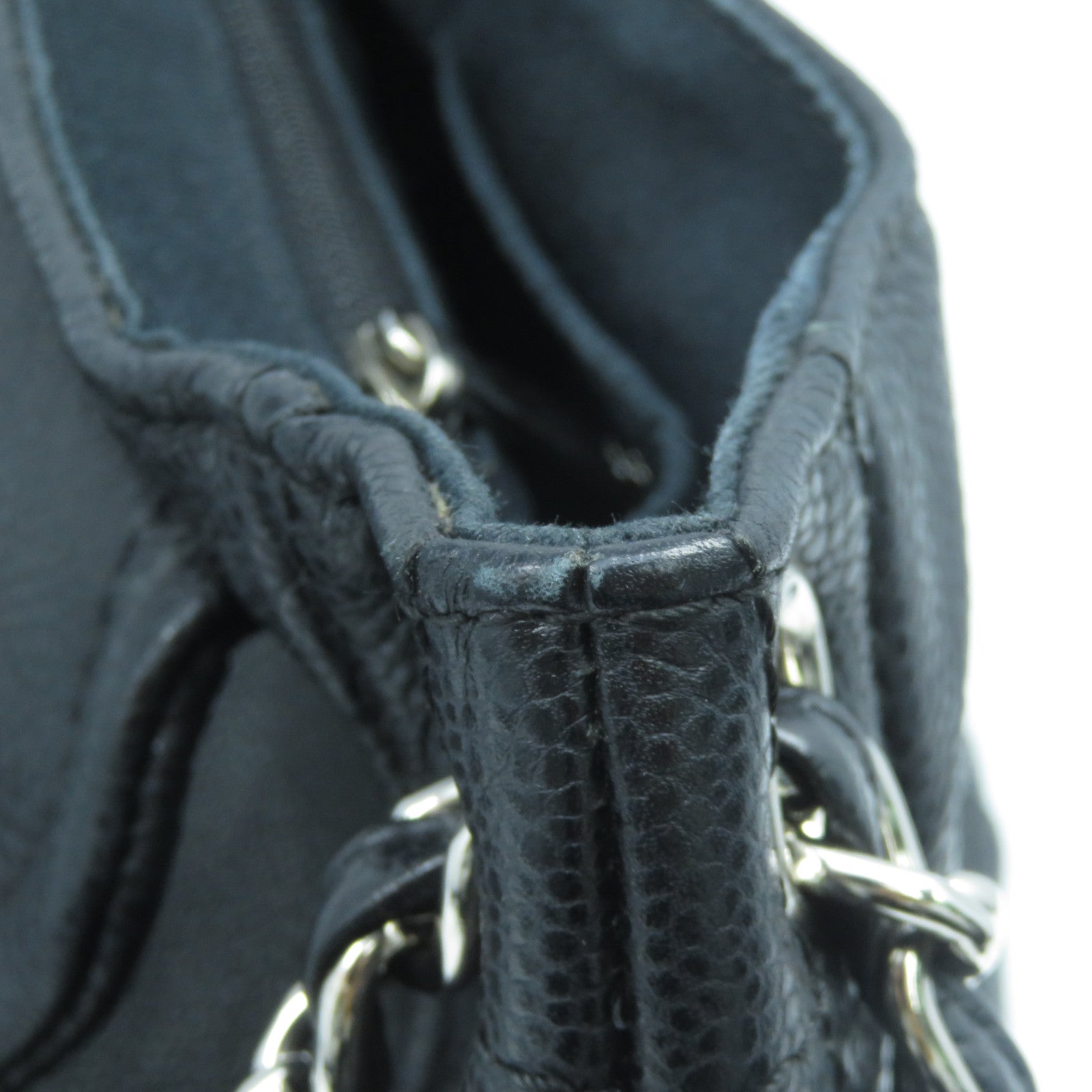 CHANEL Caviar皮革Chain Shoulder Bag銀扣鏈帶肩背袋黑色