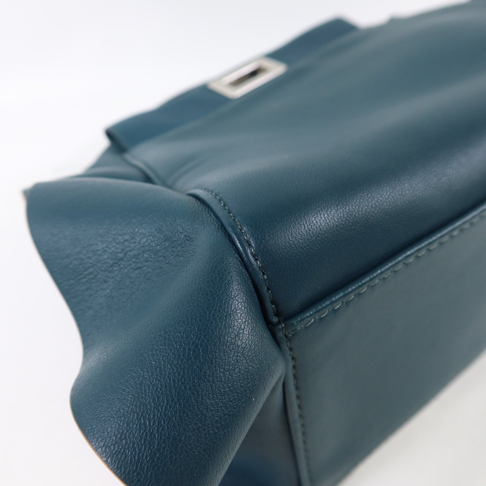 FENDI 羊皮皮革Peekaboo Wave銀扣手挽肩背兩用袋