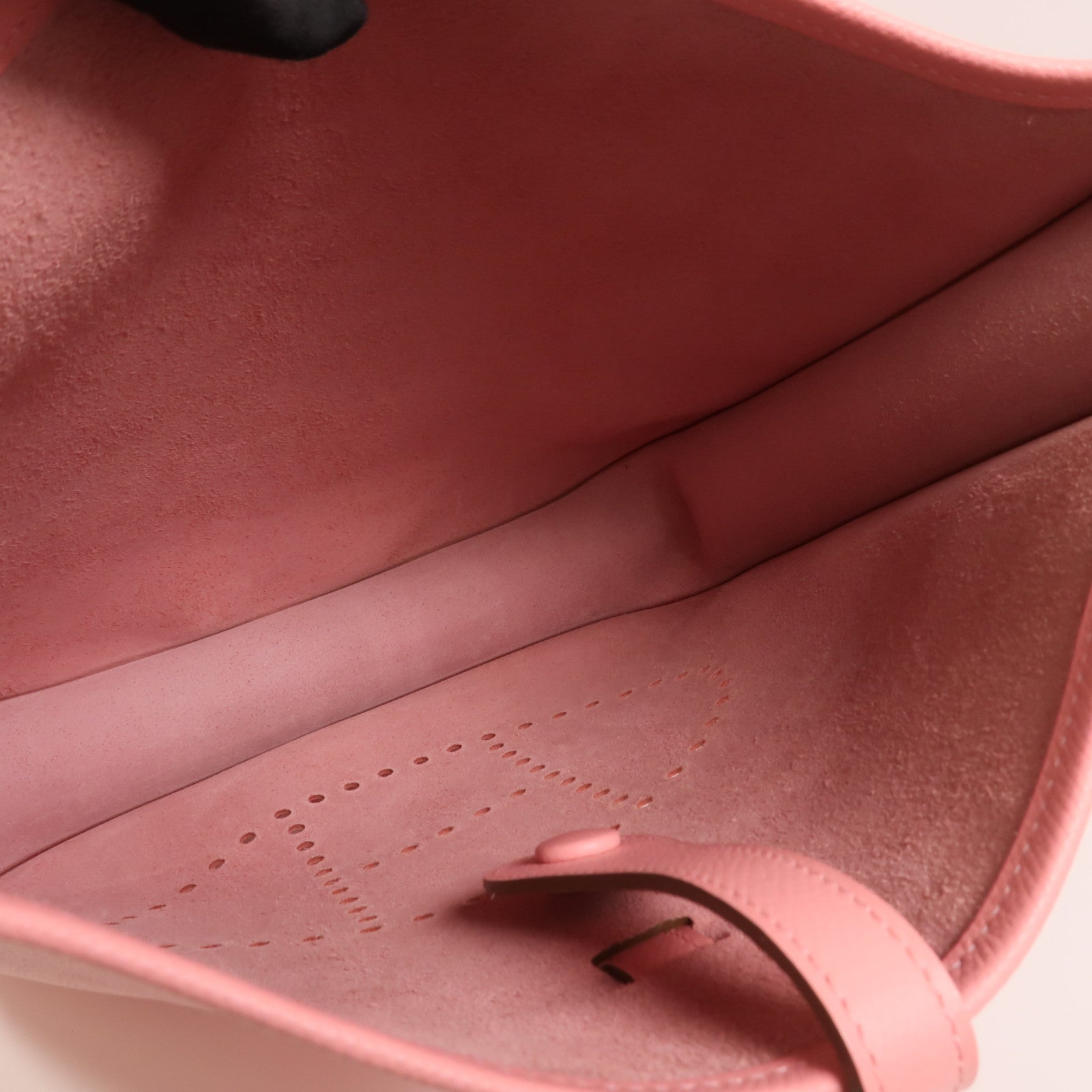 HERMES Epsom皮革Evelyne PM肩背袋Rose Confetti