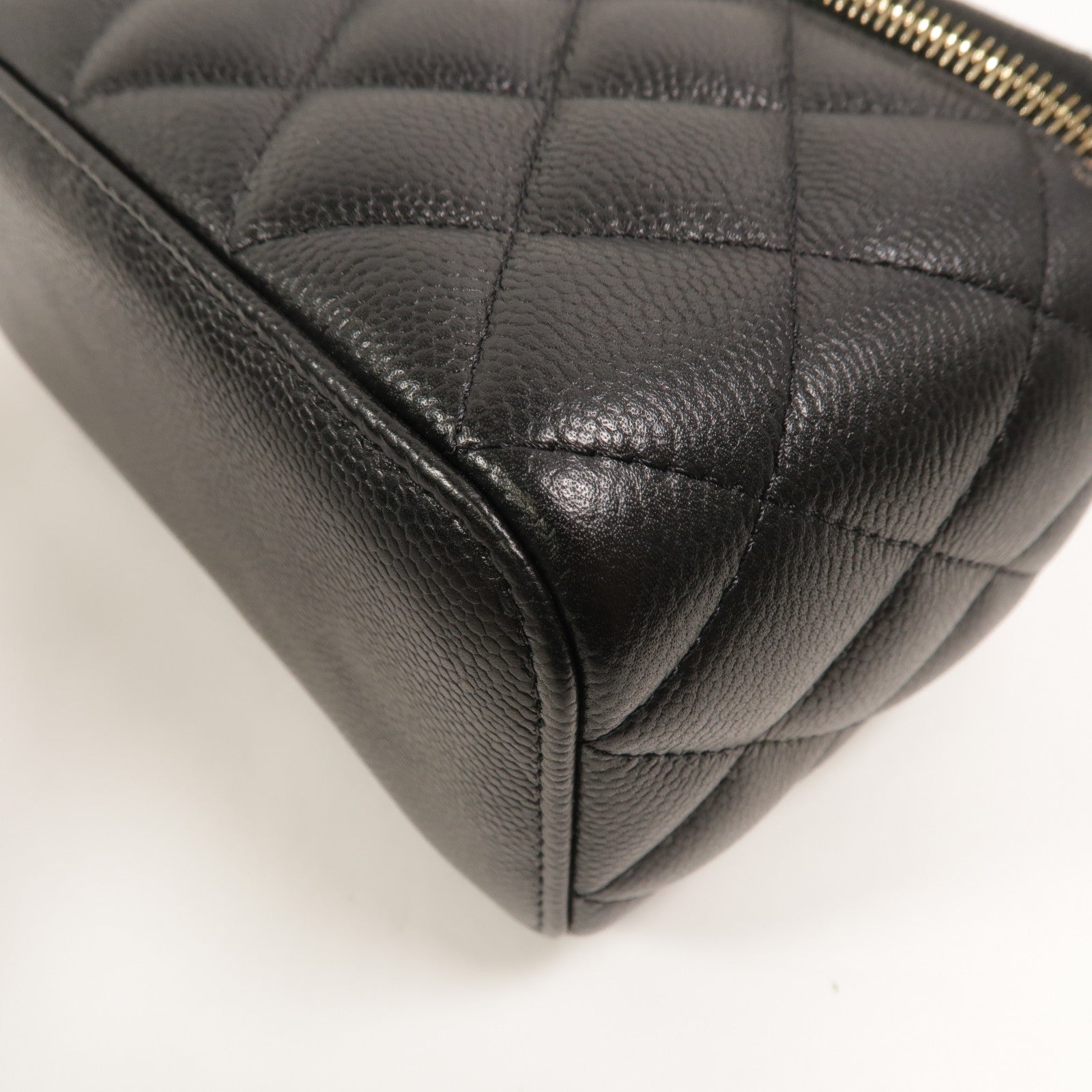 CHANEL 牛皮皮革Vanity Case鏈帶肩背袋