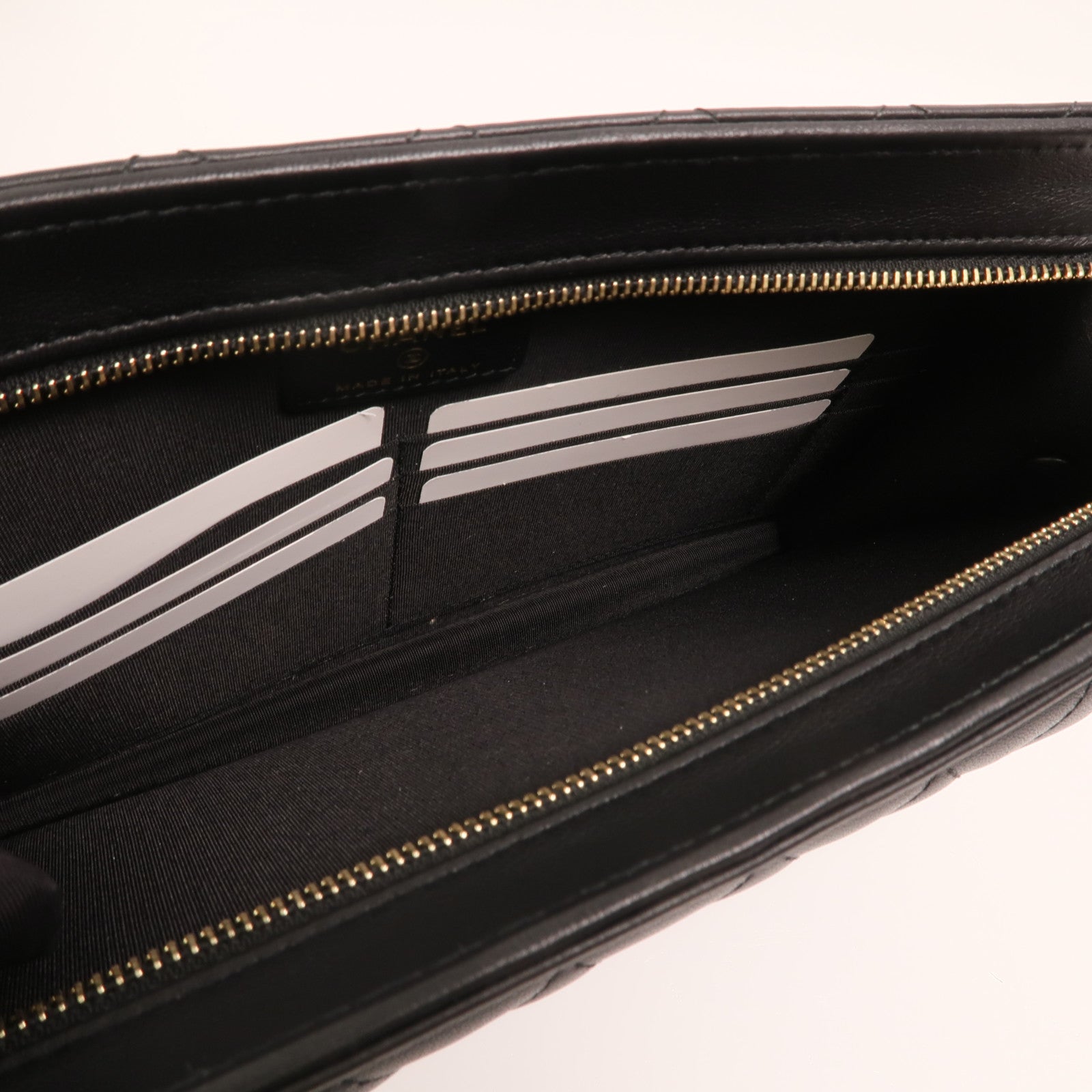 CHANEL 羊皮皮革Clutch金扣手拿包