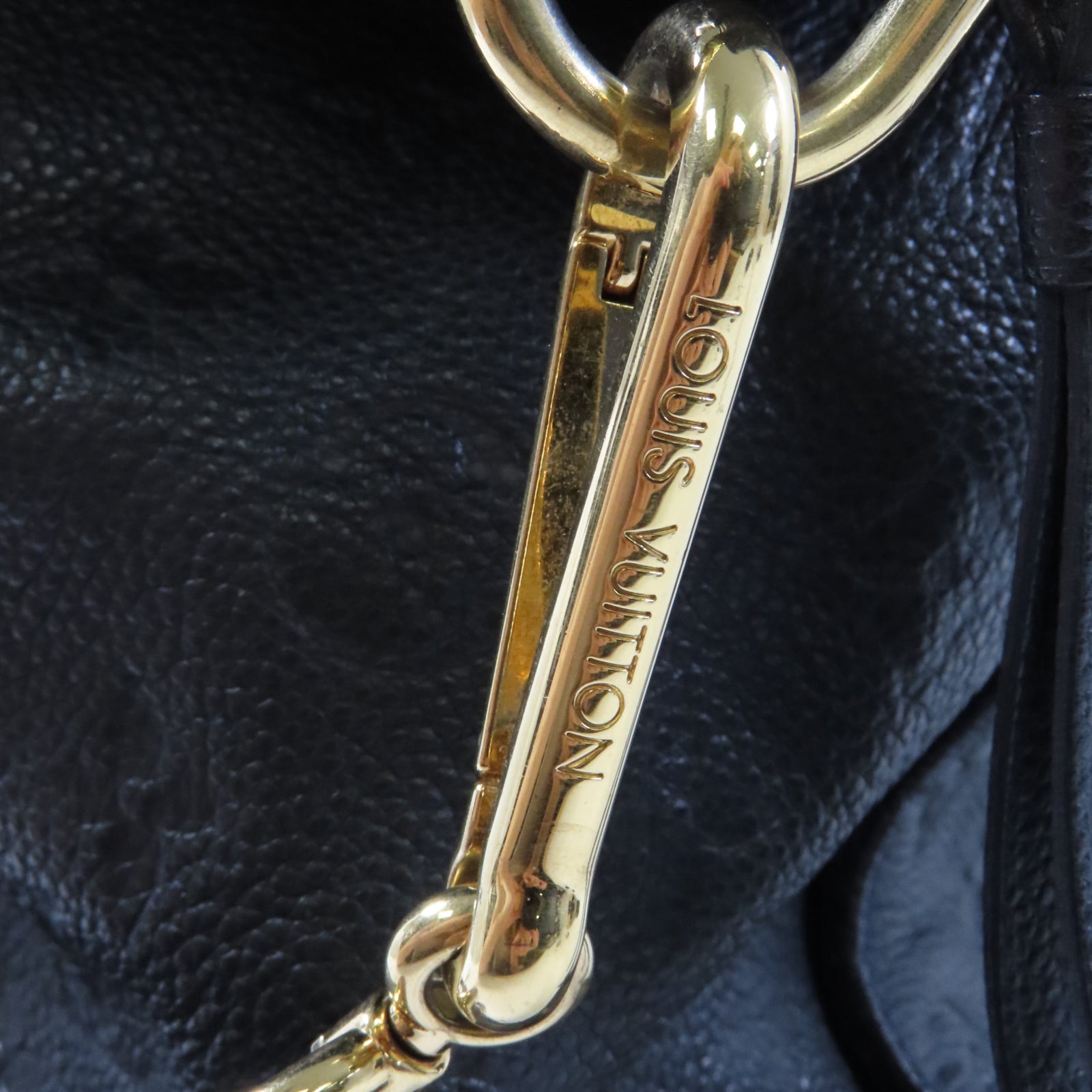 LOUIS VUITTON Monogram Empreinte Lumineuse GM金扣肩背袋黑色