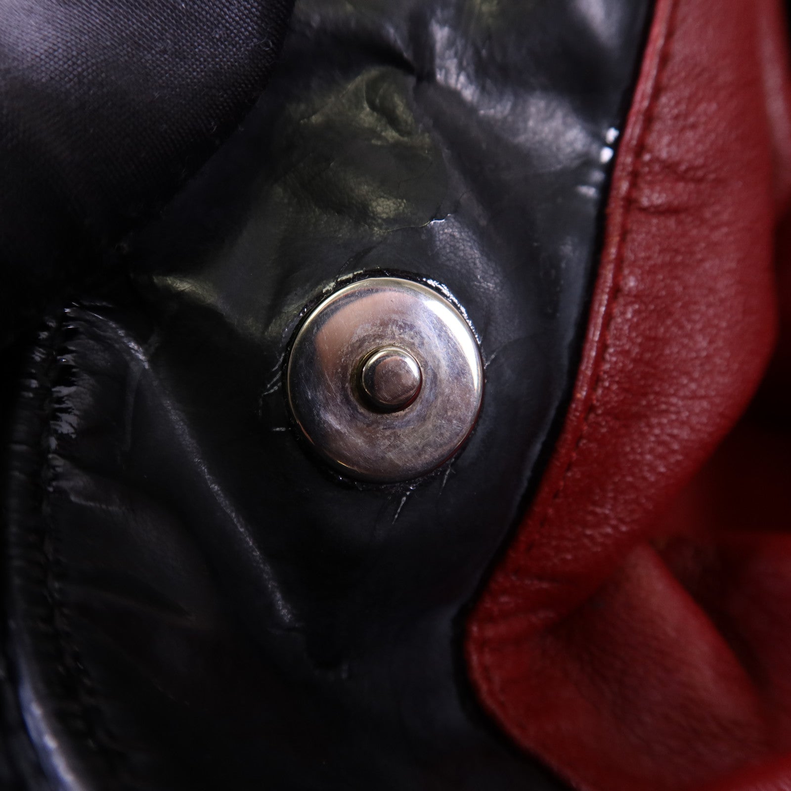 CHANEL 【激減優惠】漆皮皮革Shoulder Bag銀扣鏈帶肩背帶