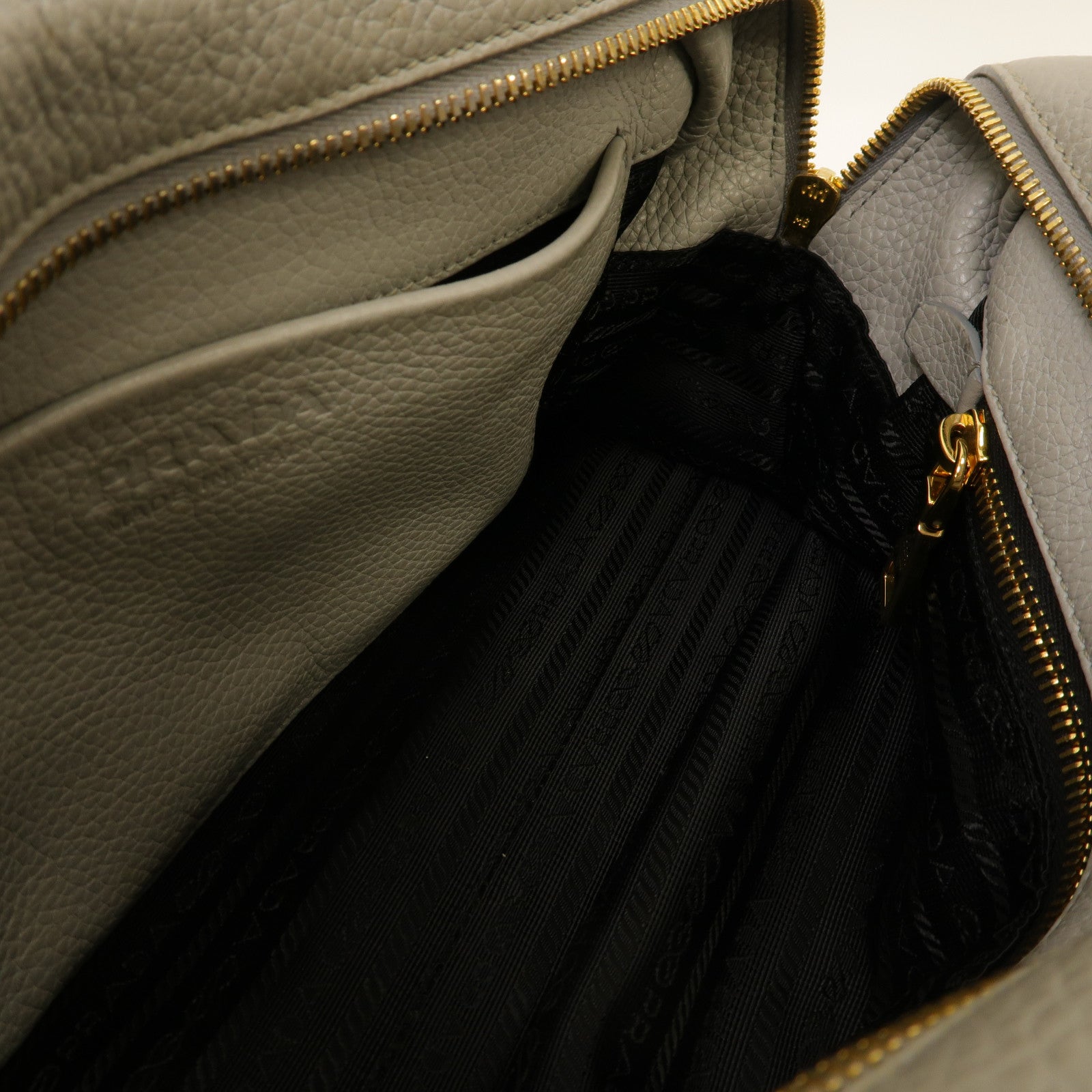 PRADA 牛皮皮革Shoulder Bag金扣手挽肩背兩用袋灰色