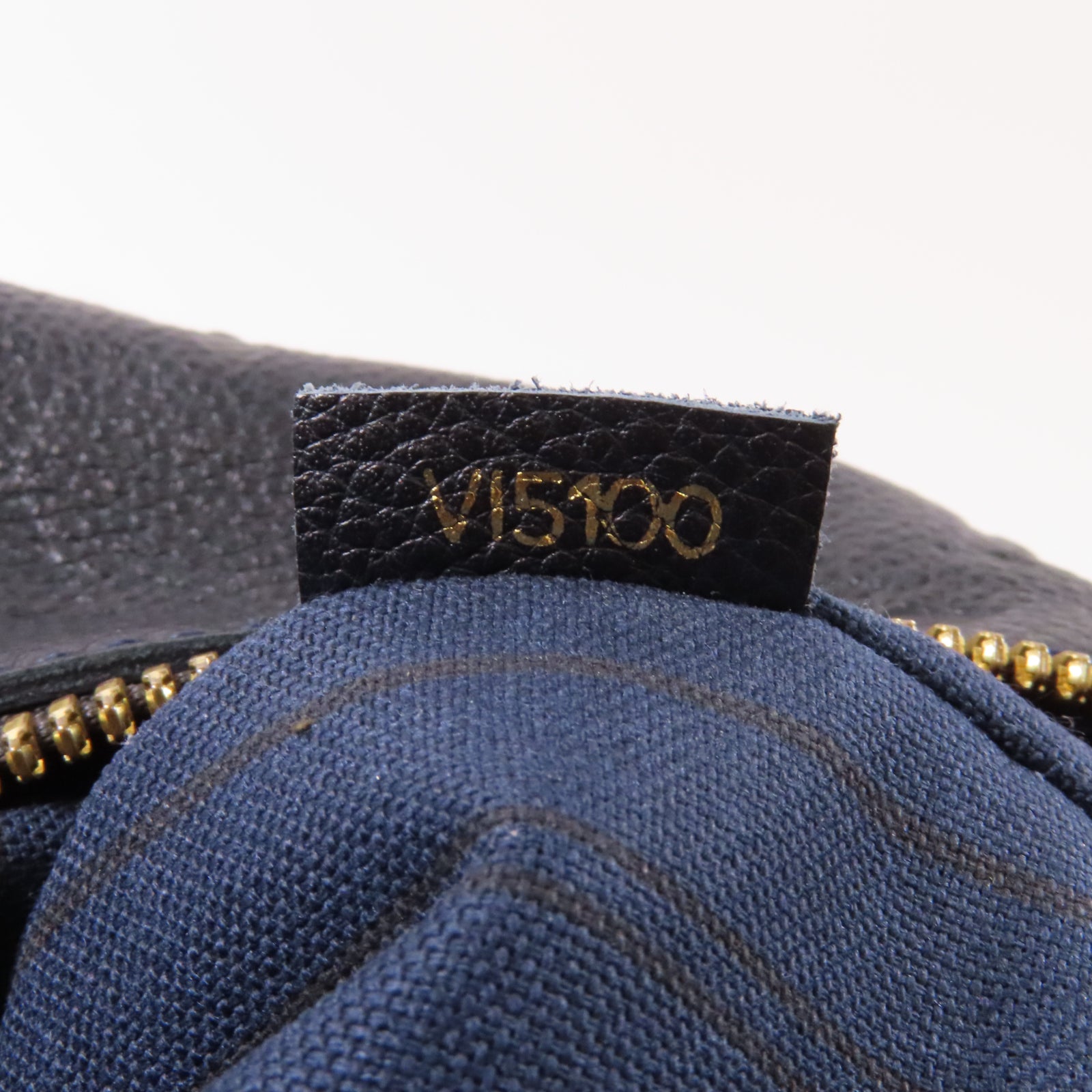 LOUIS VUITTON Monogram Empreinte Lumineuse GM金扣肩背袋黑色