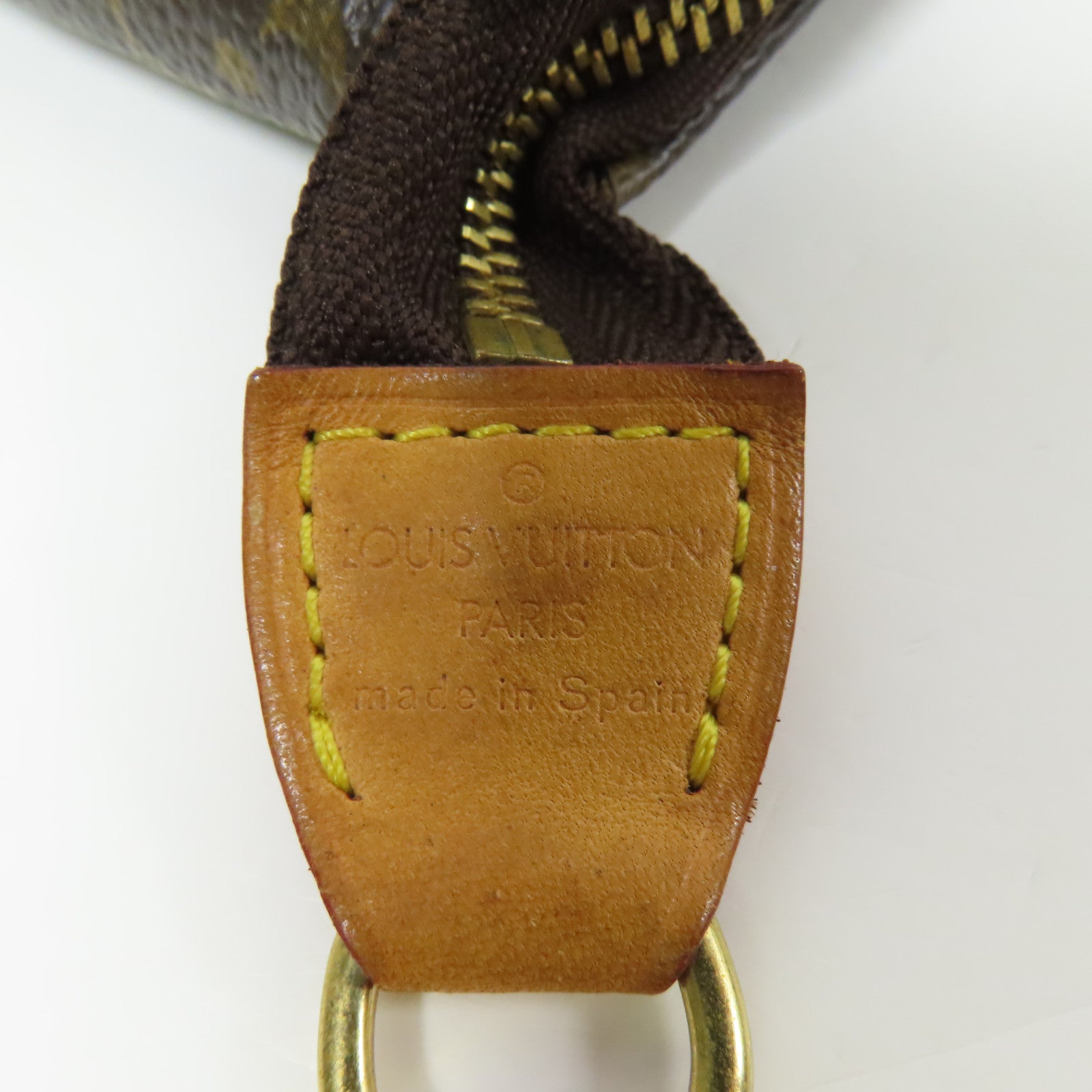 LOUIS VUITTON Monogram Pochette Accessoires金扣手挽袋棕色