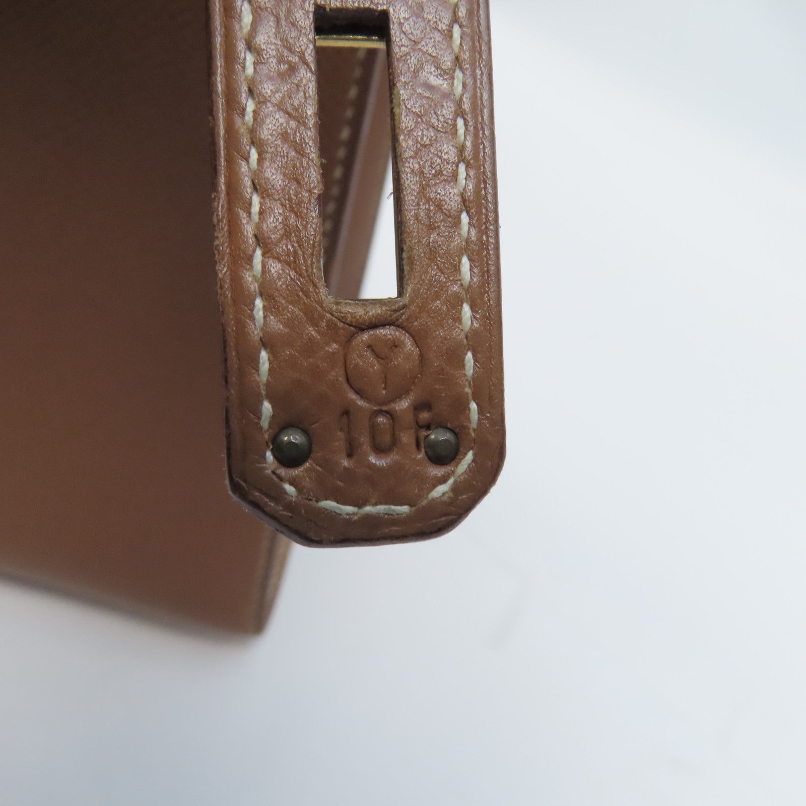 HERMES Courchevel皮革Kelly 28手挽肩背兩用袋Gold/金色