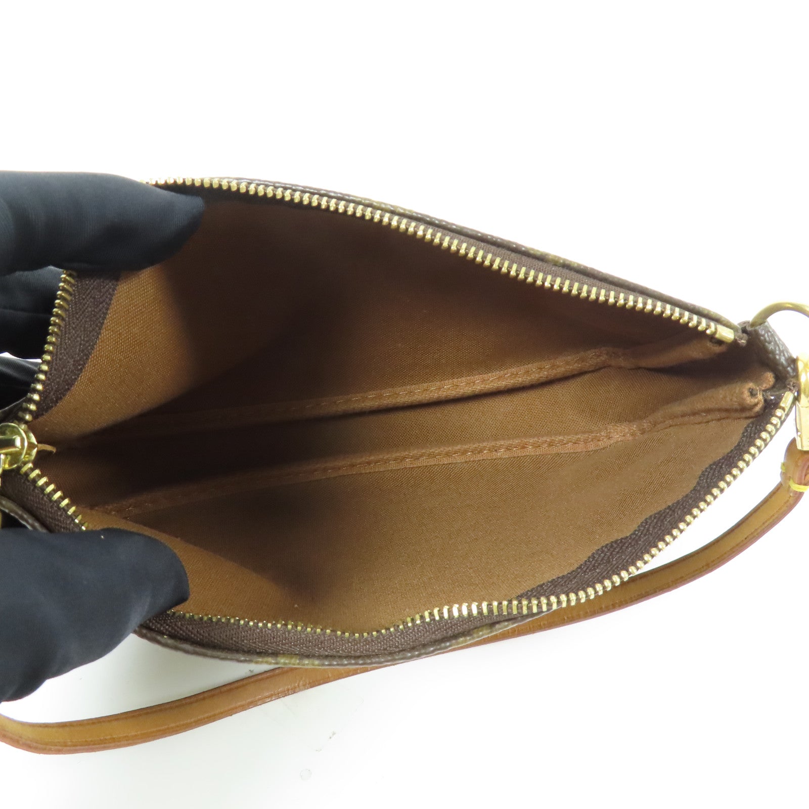 LOUIS VUITTON Monogram Pochette Accessoires金扣手挽袋棕色