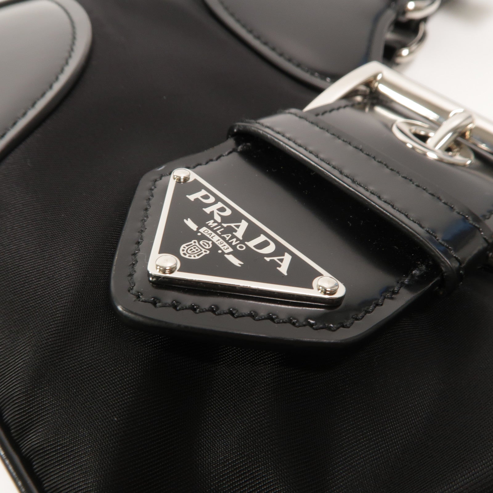 PRADA 尼龍Moon Bag Re-Edition 2002手挽肩背兩用袋
