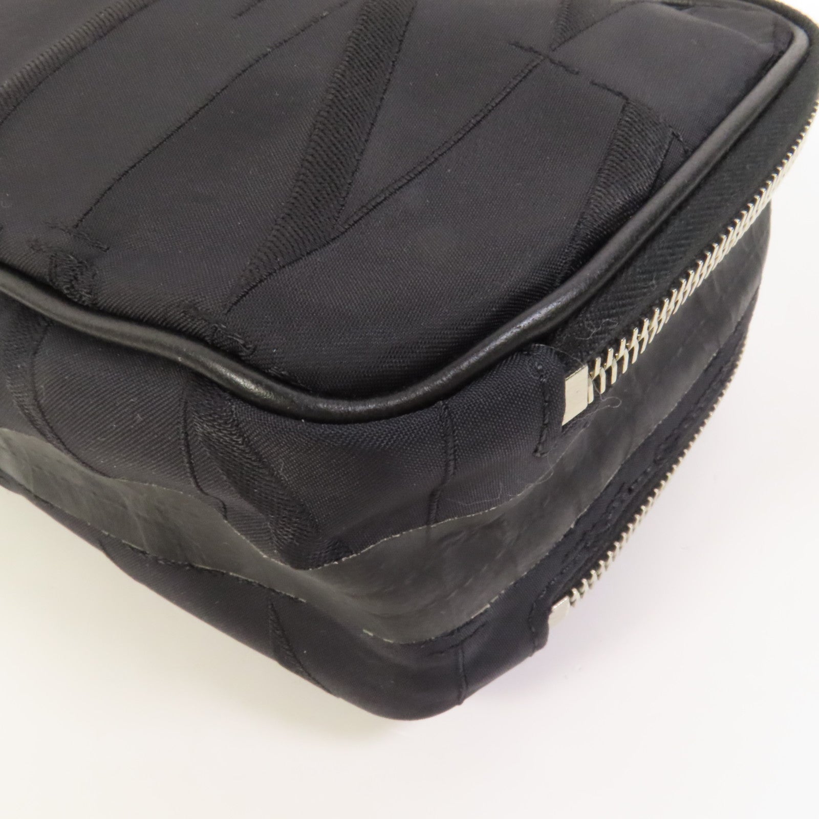 Valentino 尼龍Camera Bag銀扣肩背袋