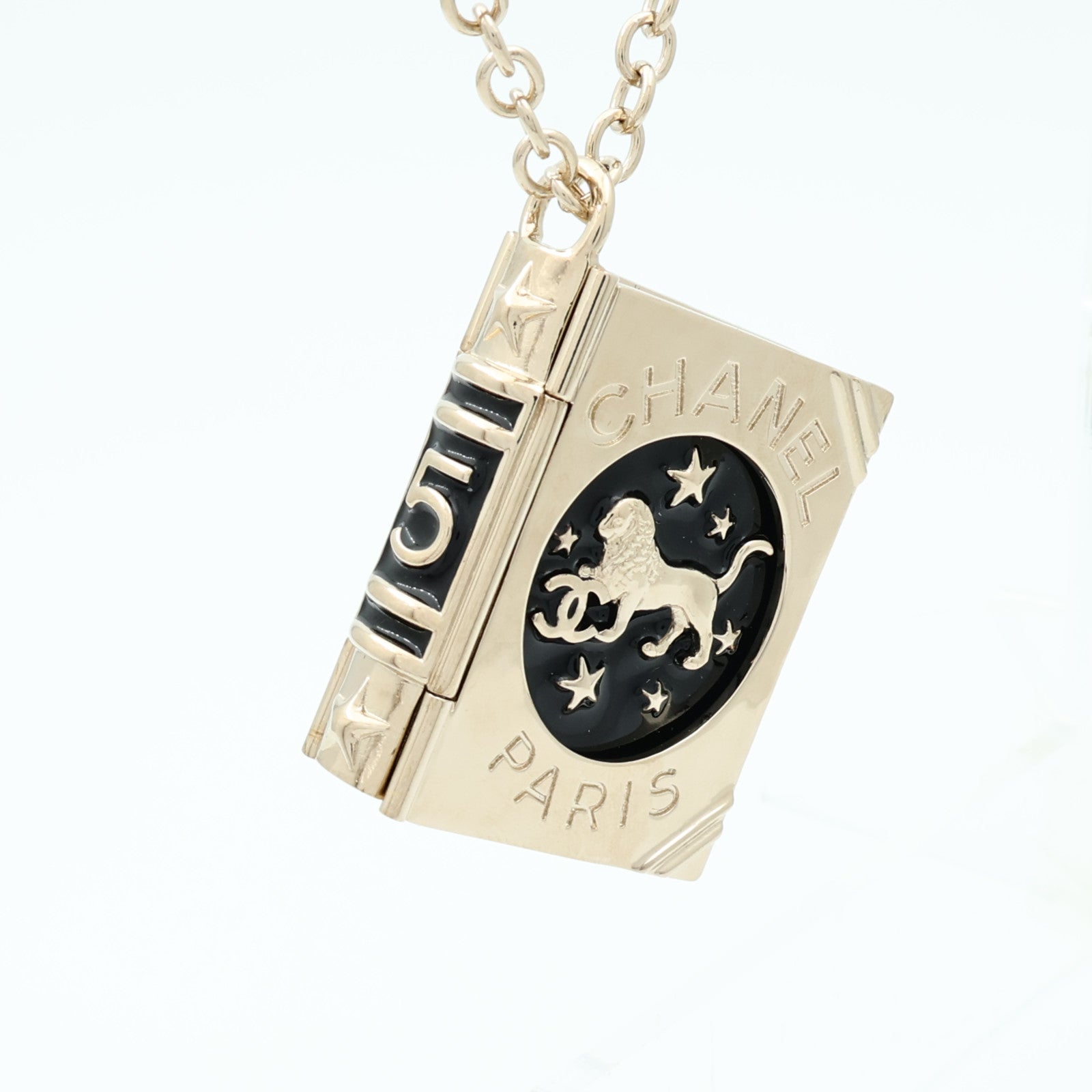 CHANEL 金屬CC Lion Book Locket項鍊