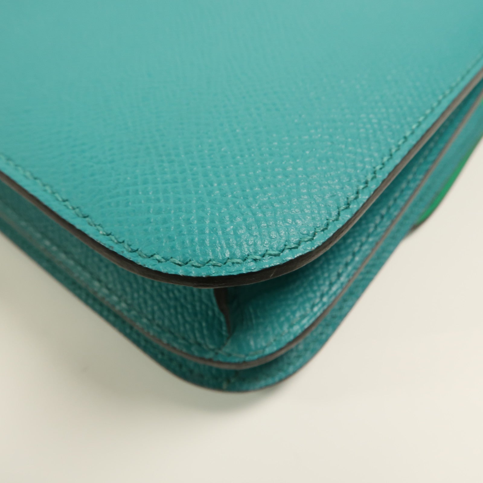 HERMES Epsom皮革Constance Mini肩背袋Bleu Paon