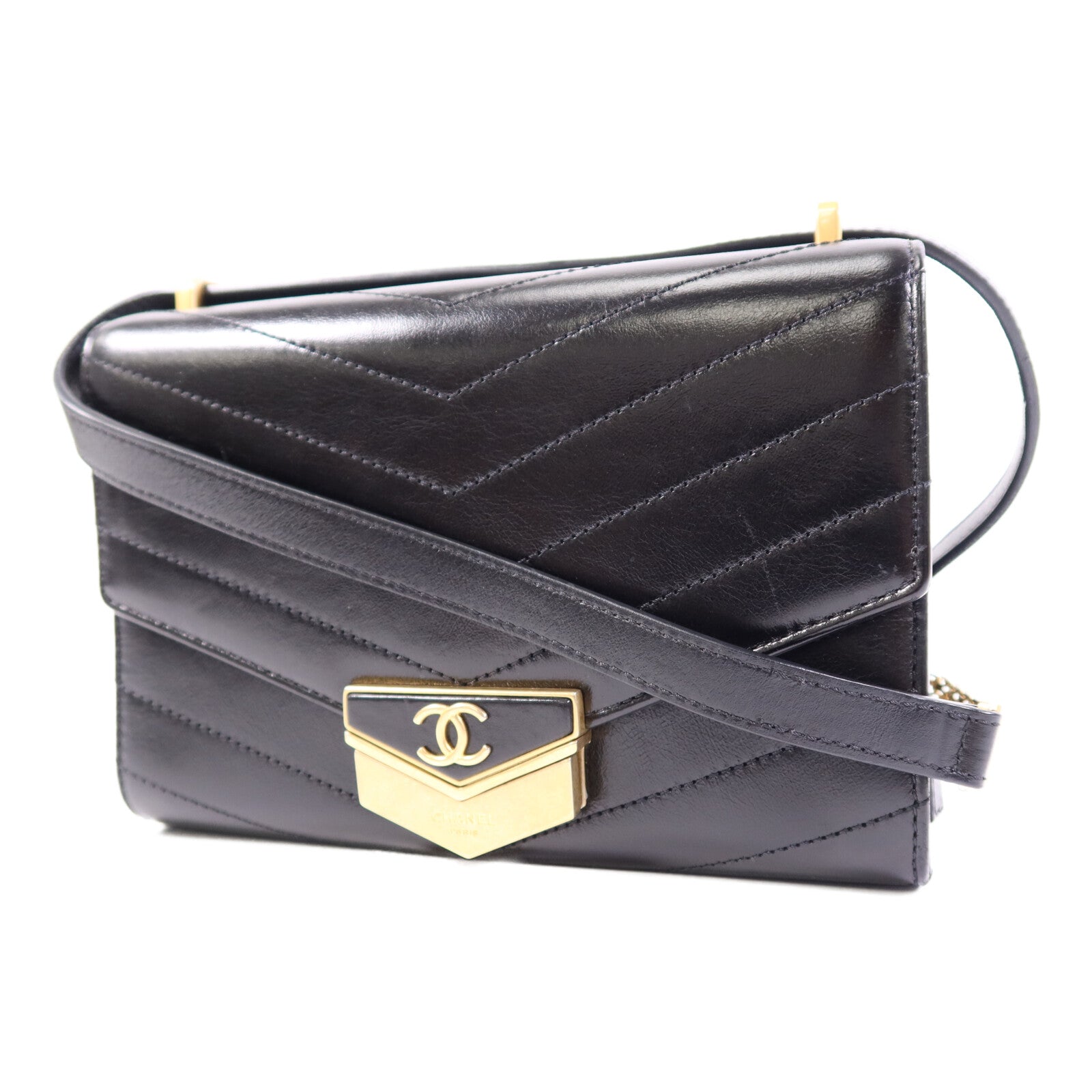CHANEL 牛皮皮革Chevron Medal Flap Bag金扣鏈帶肩背袋