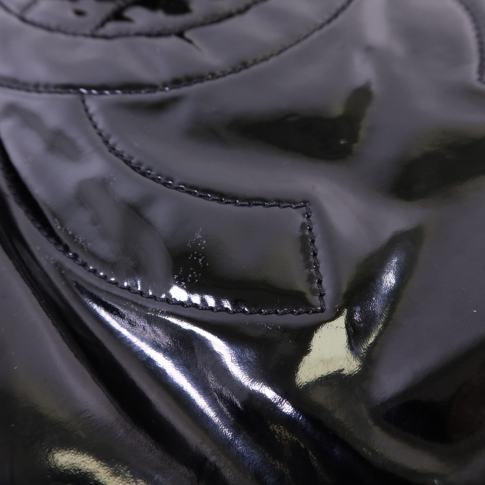 CHANEL 漆皮皮革Shoulder Bag銀扣鏈帶肩背帶