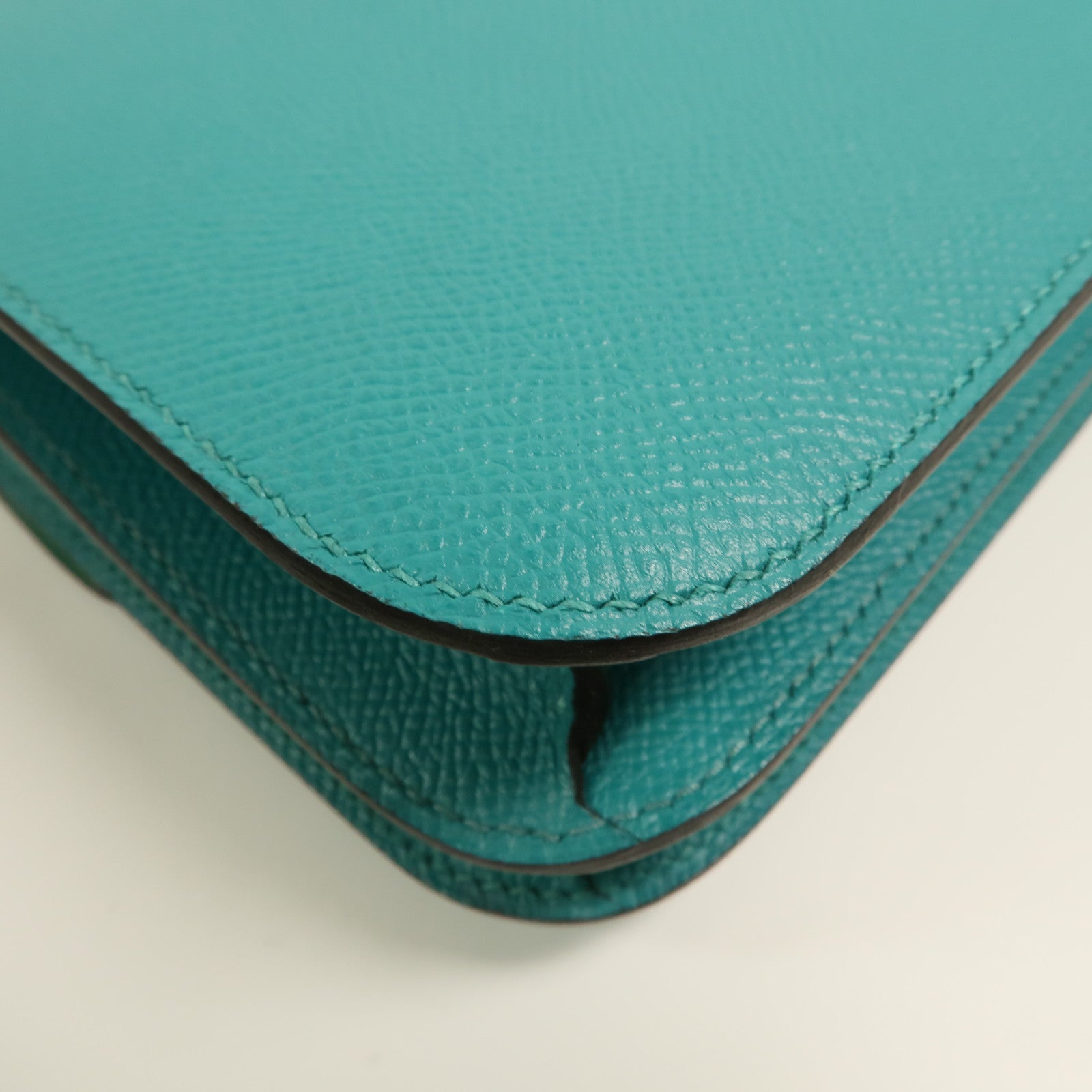HERMES Epsom皮革Constance Mini肩背袋Bleu Paon