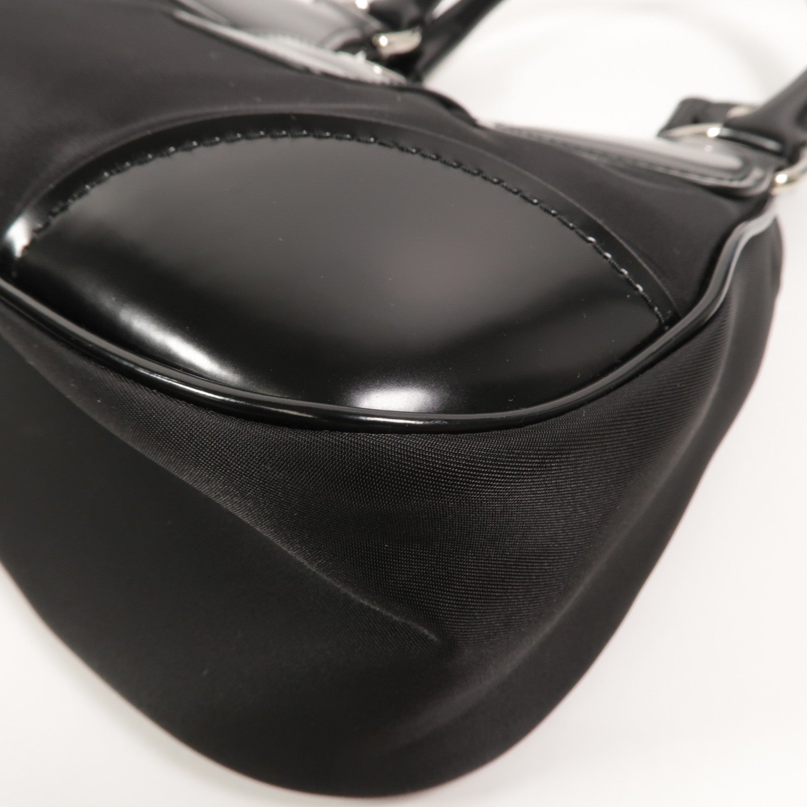 PRADA 尼龍Moon Bag Re-Edition 2002手挽肩背兩用袋